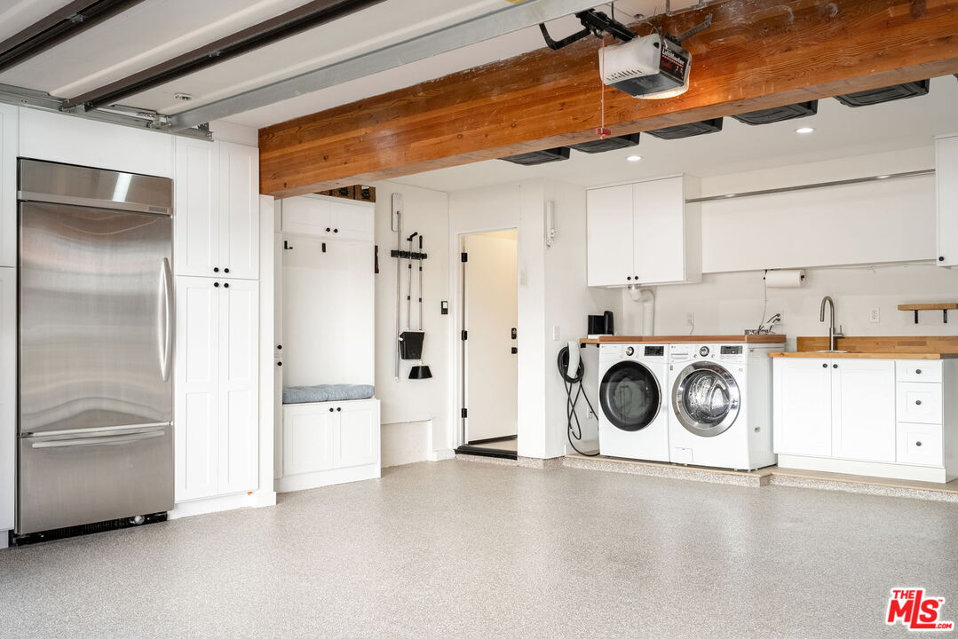 1535 Michael Ln