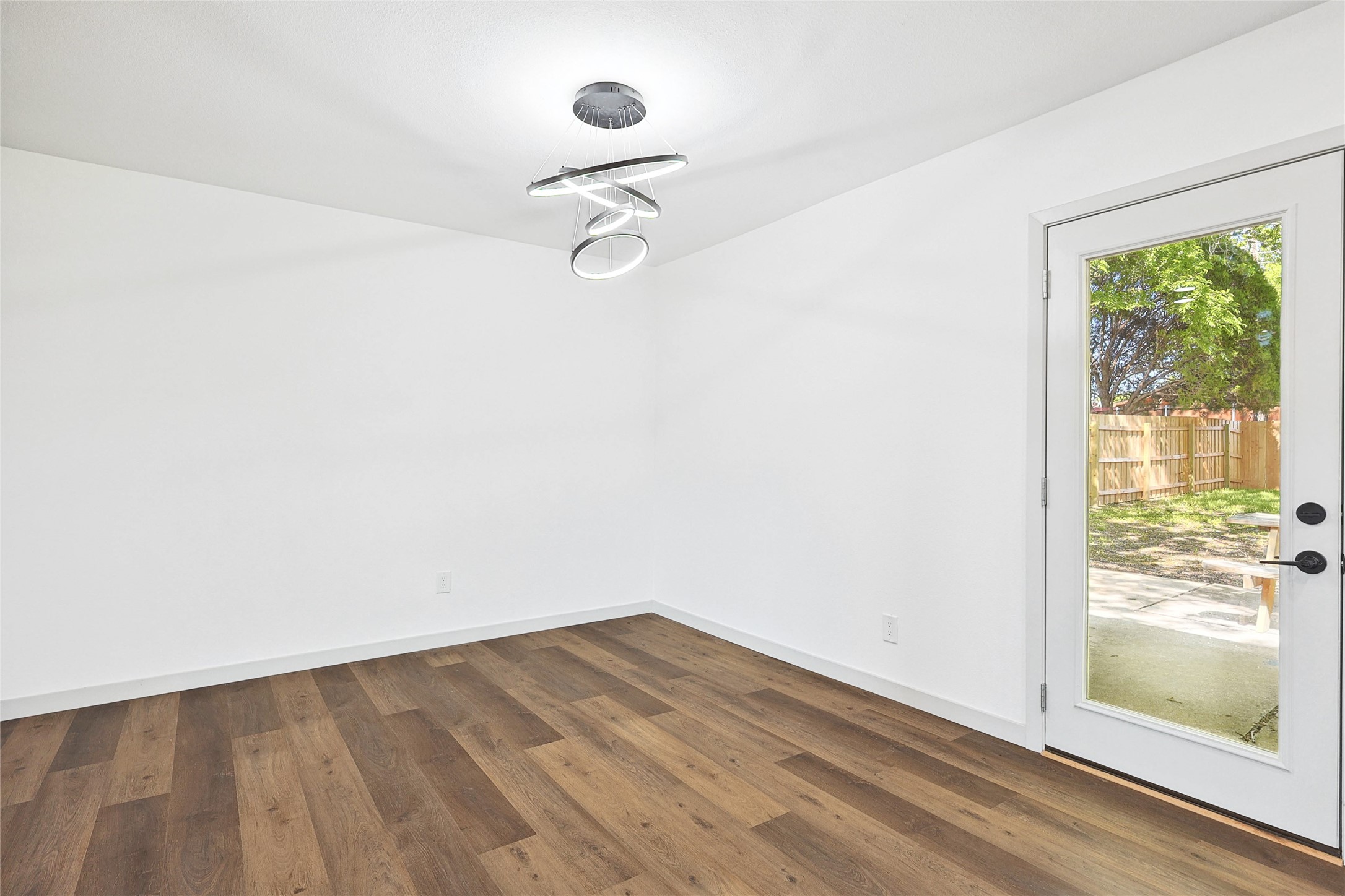 13542 Webb Chapel Road