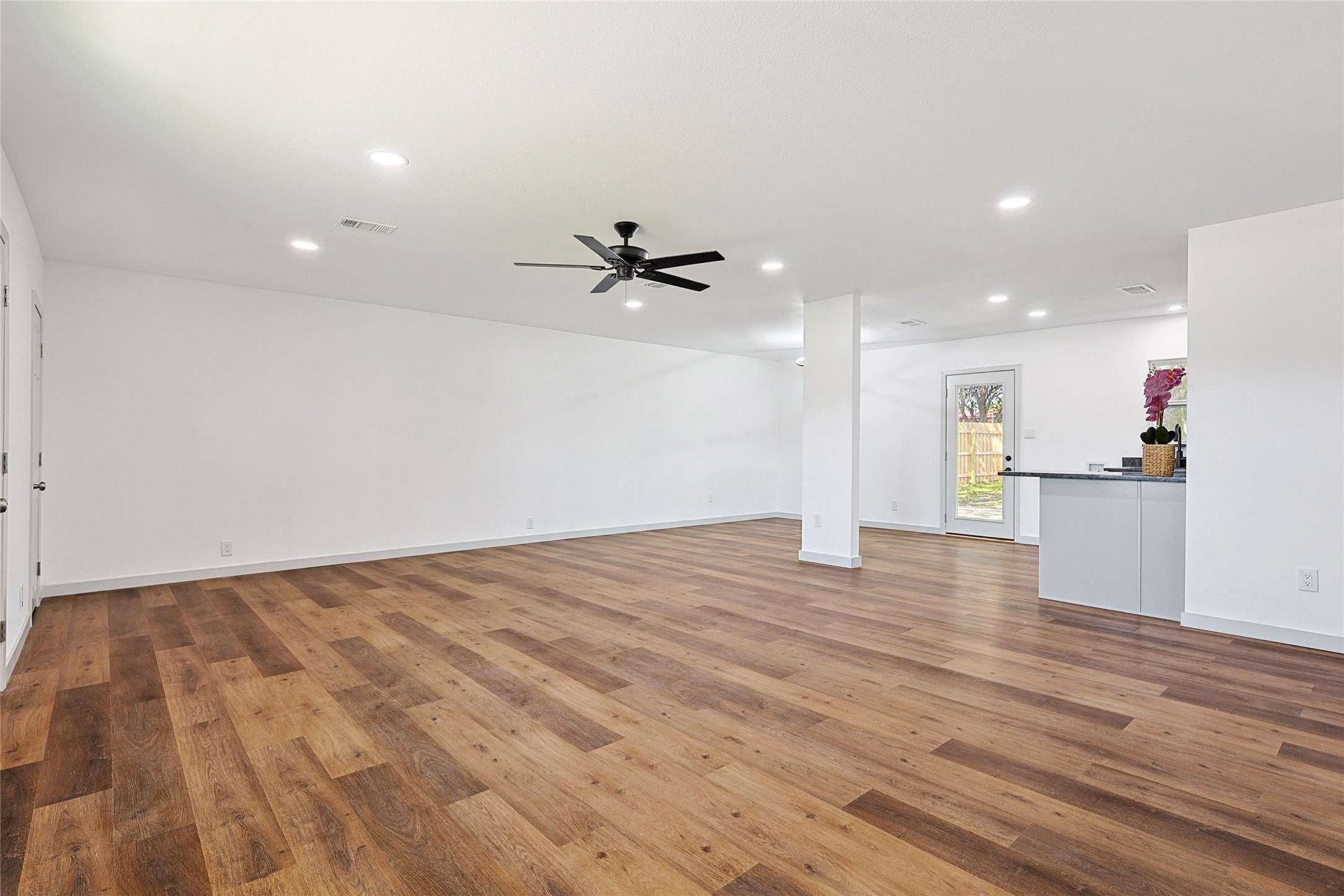 13542 Webb Chapel Road