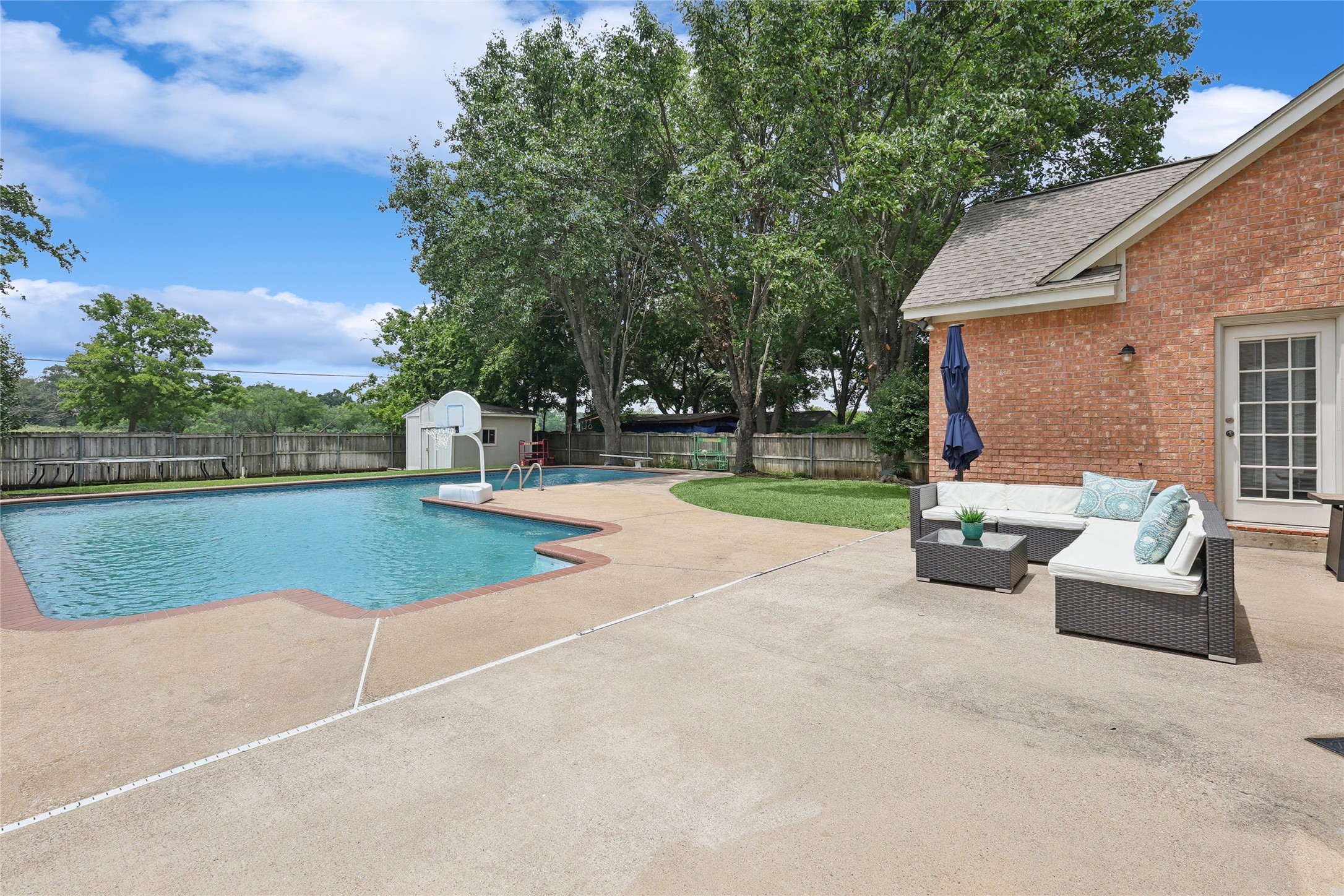 7516 Wentwood Court