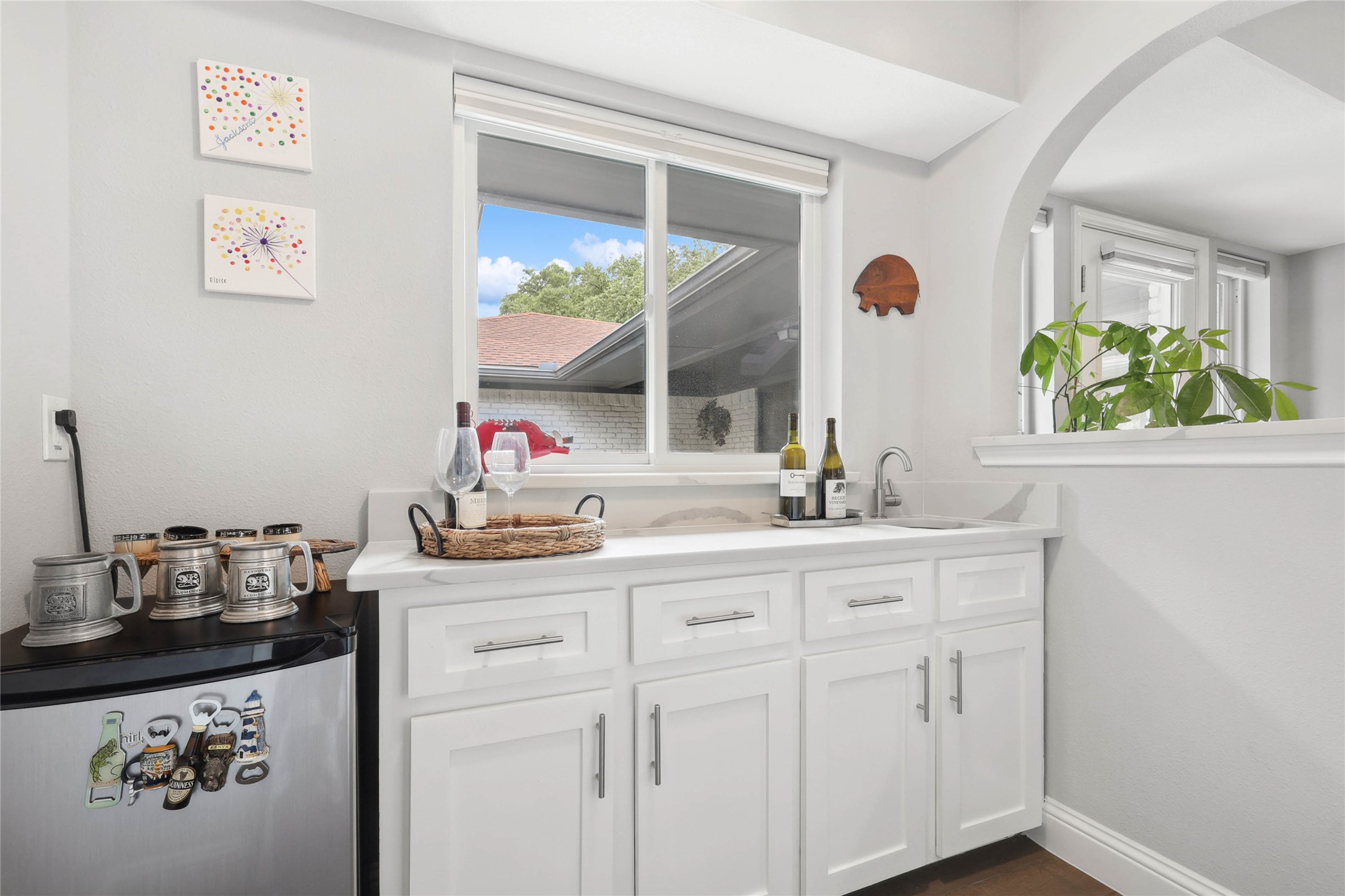 2712 Knollwood Court