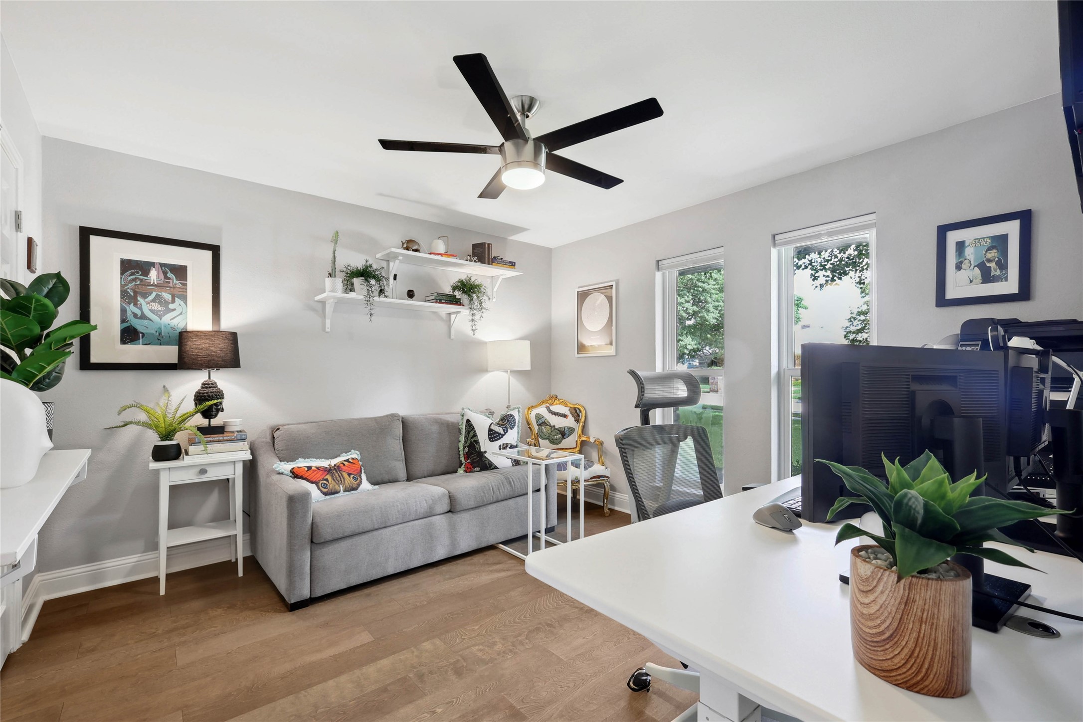 2712 Knollwood Court