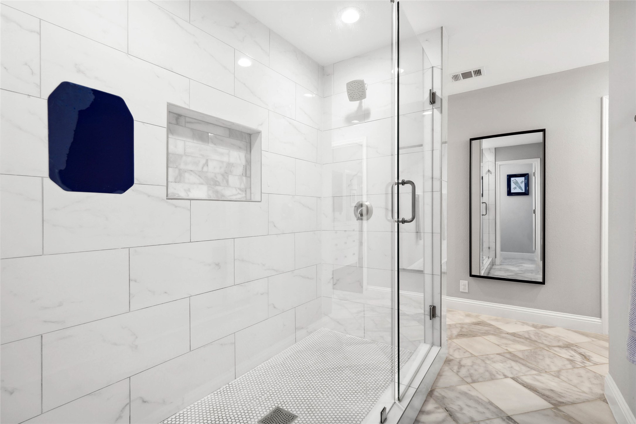 2712 Knollwood Court