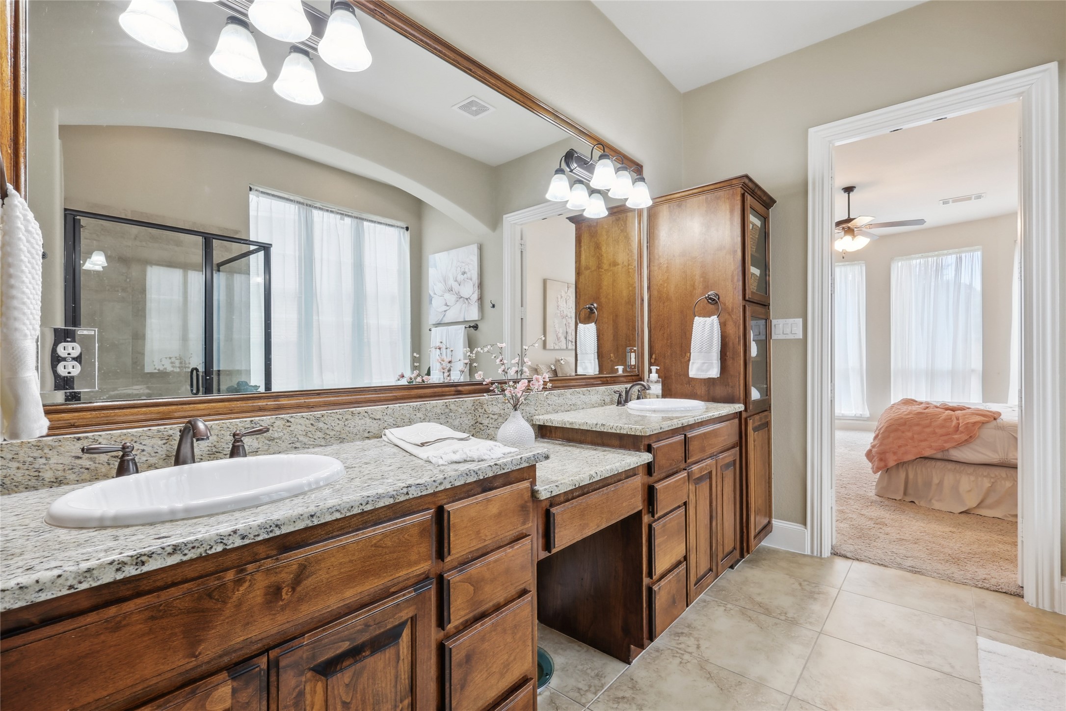 8700 Scarlet Trail
