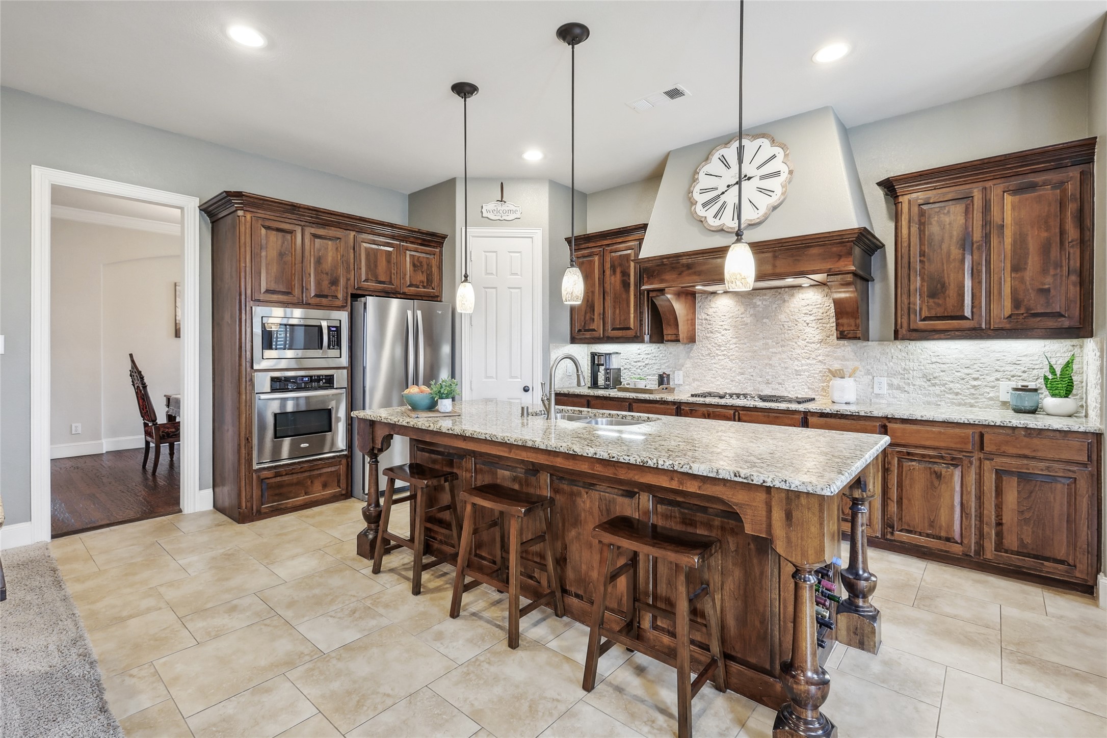 8700 Scarlet Trail