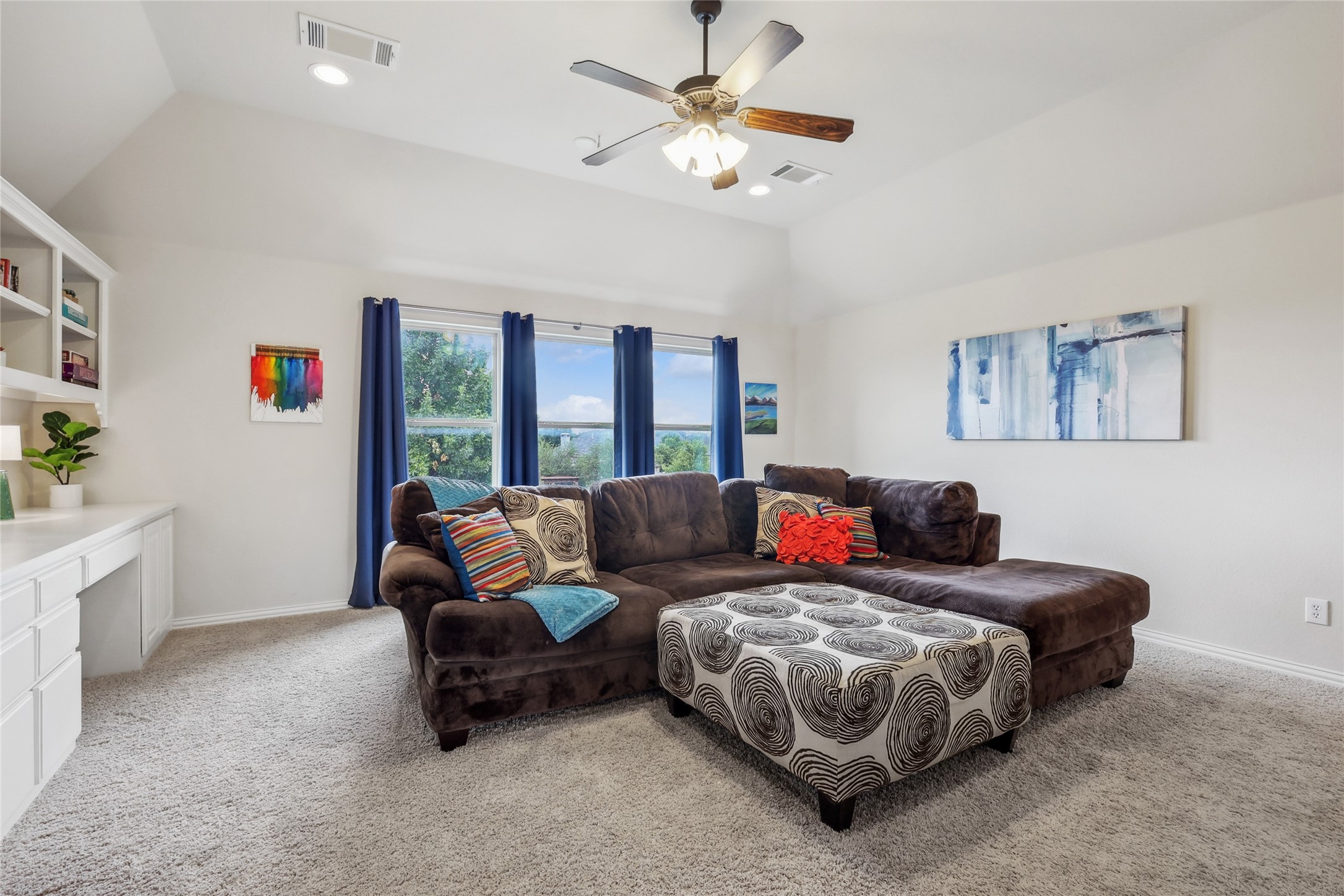 8700 Scarlet Trail
