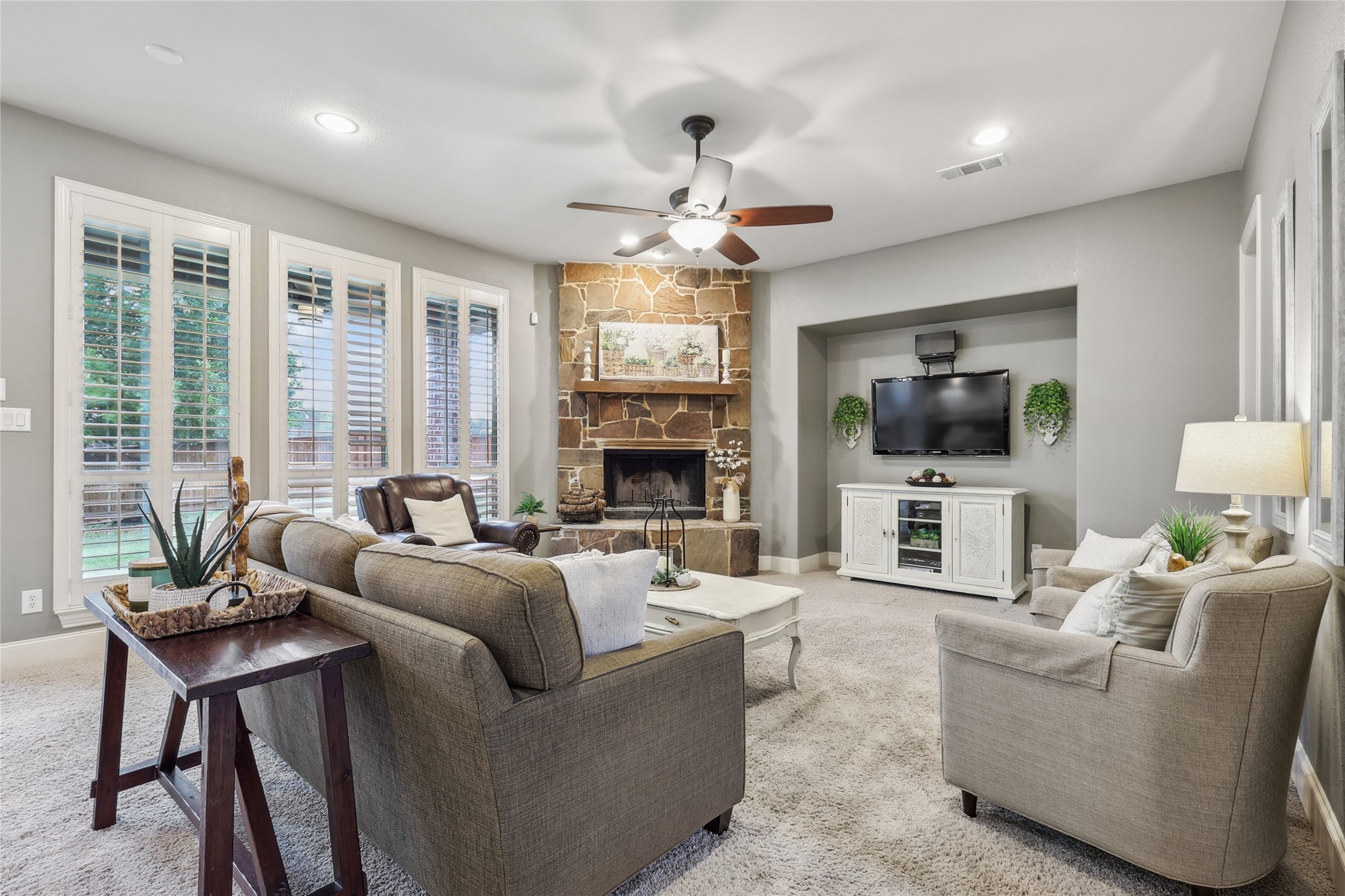 8700 Scarlet Trail