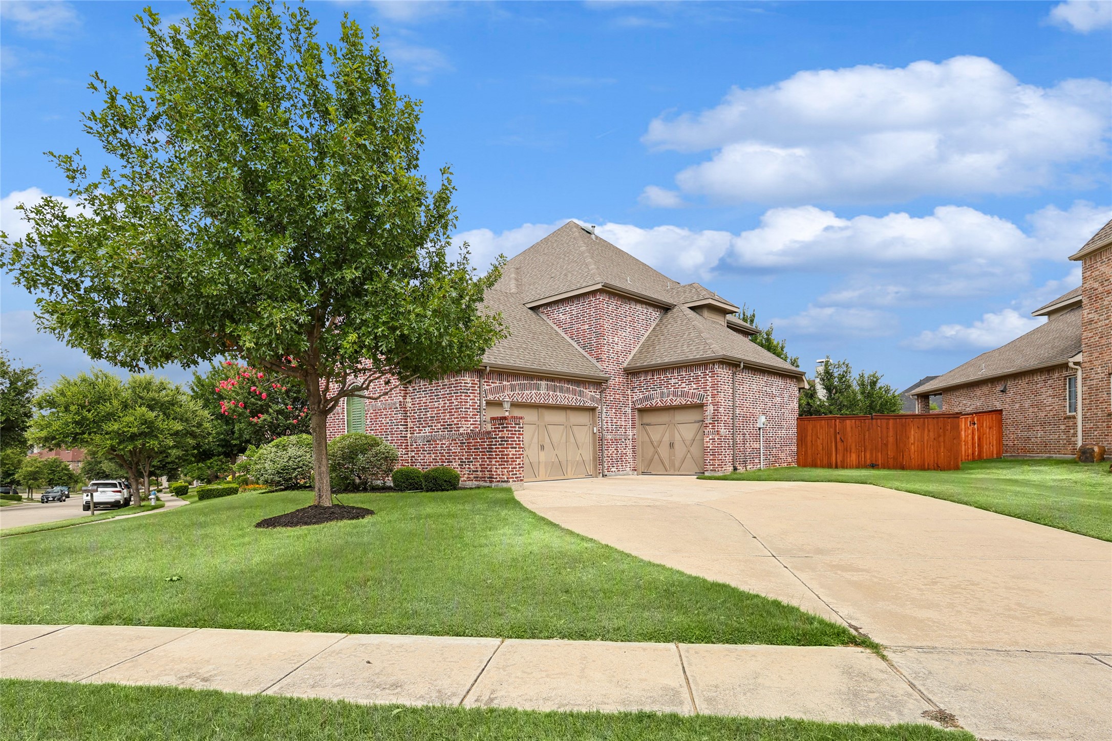 8700 Scarlet Trail