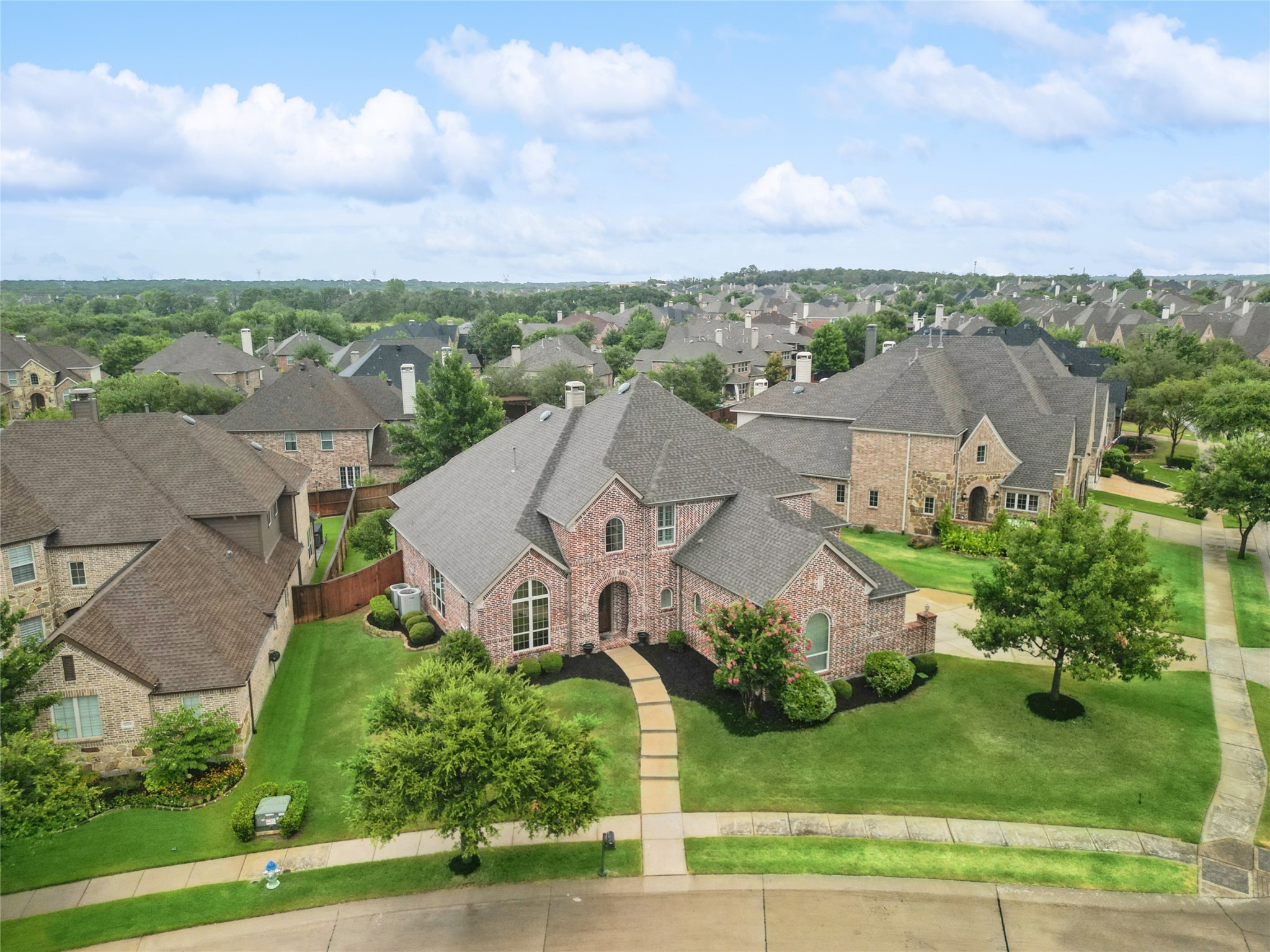 8700 Scarlet Trail
