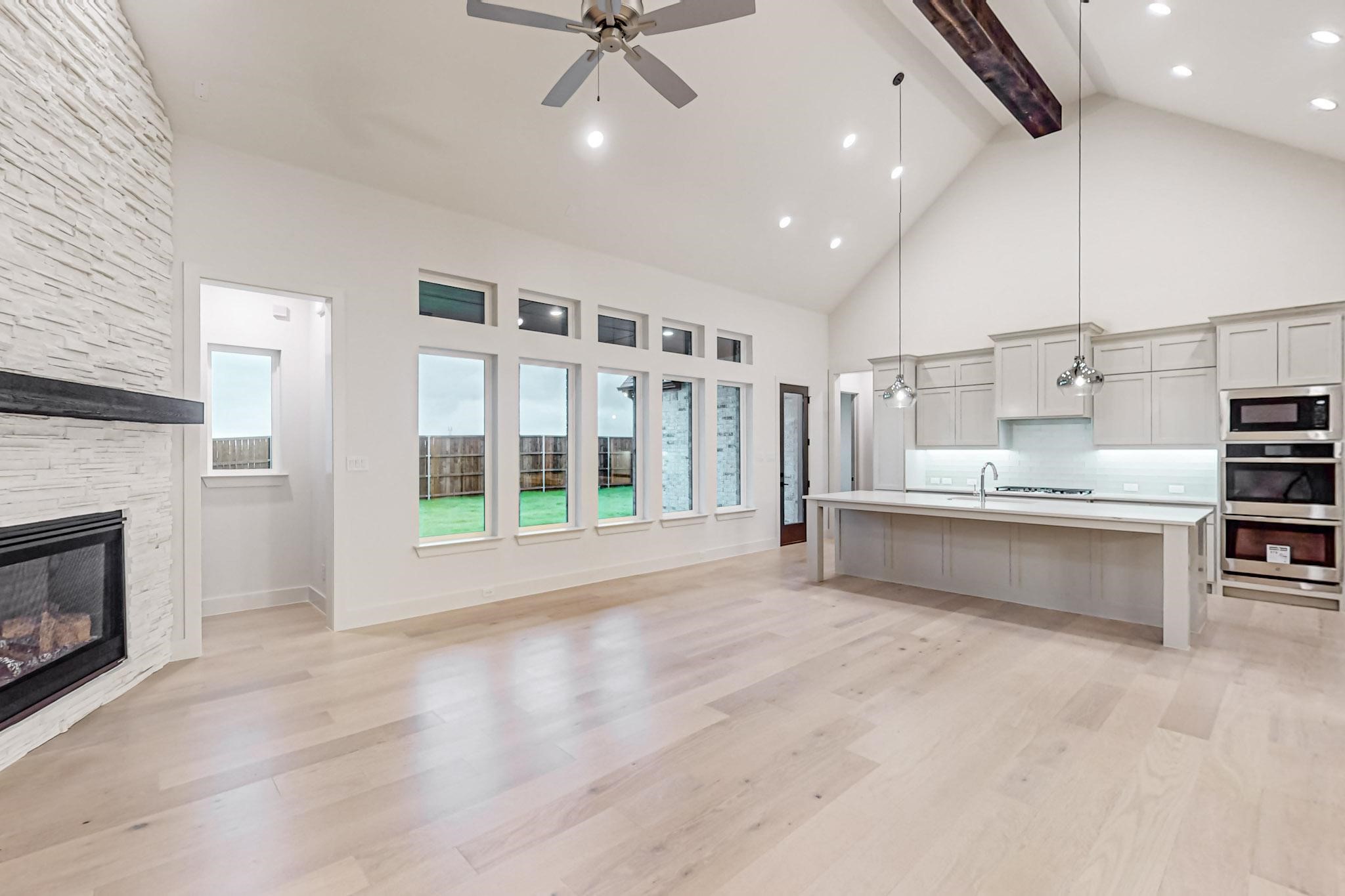 7113 Woodside Drive