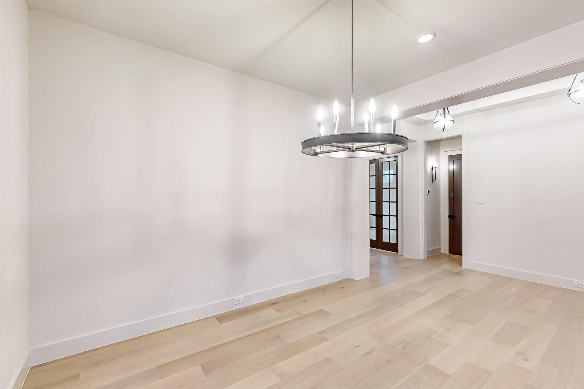 7113 Woodside Drive