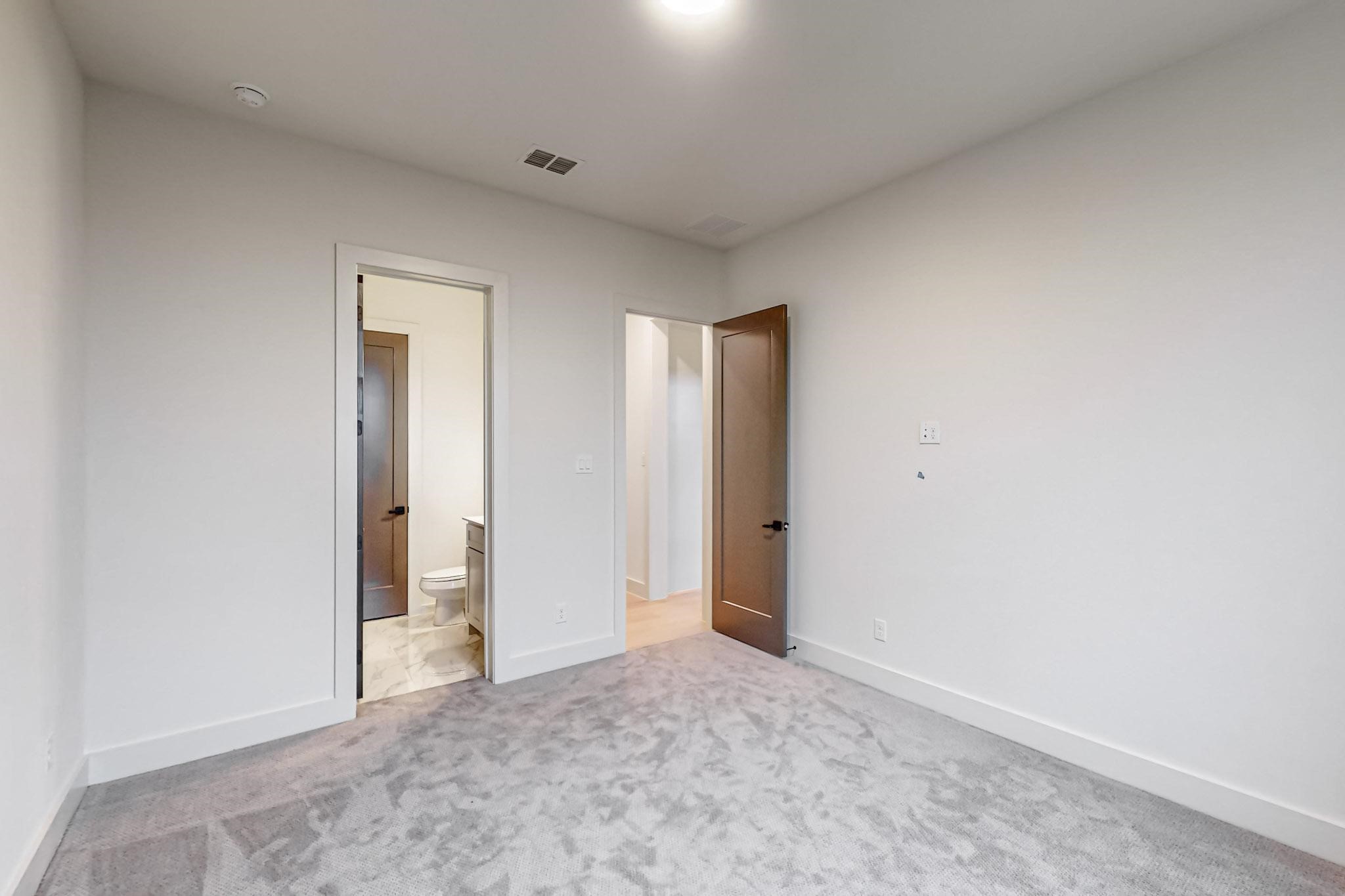 7113 Woodside Drive