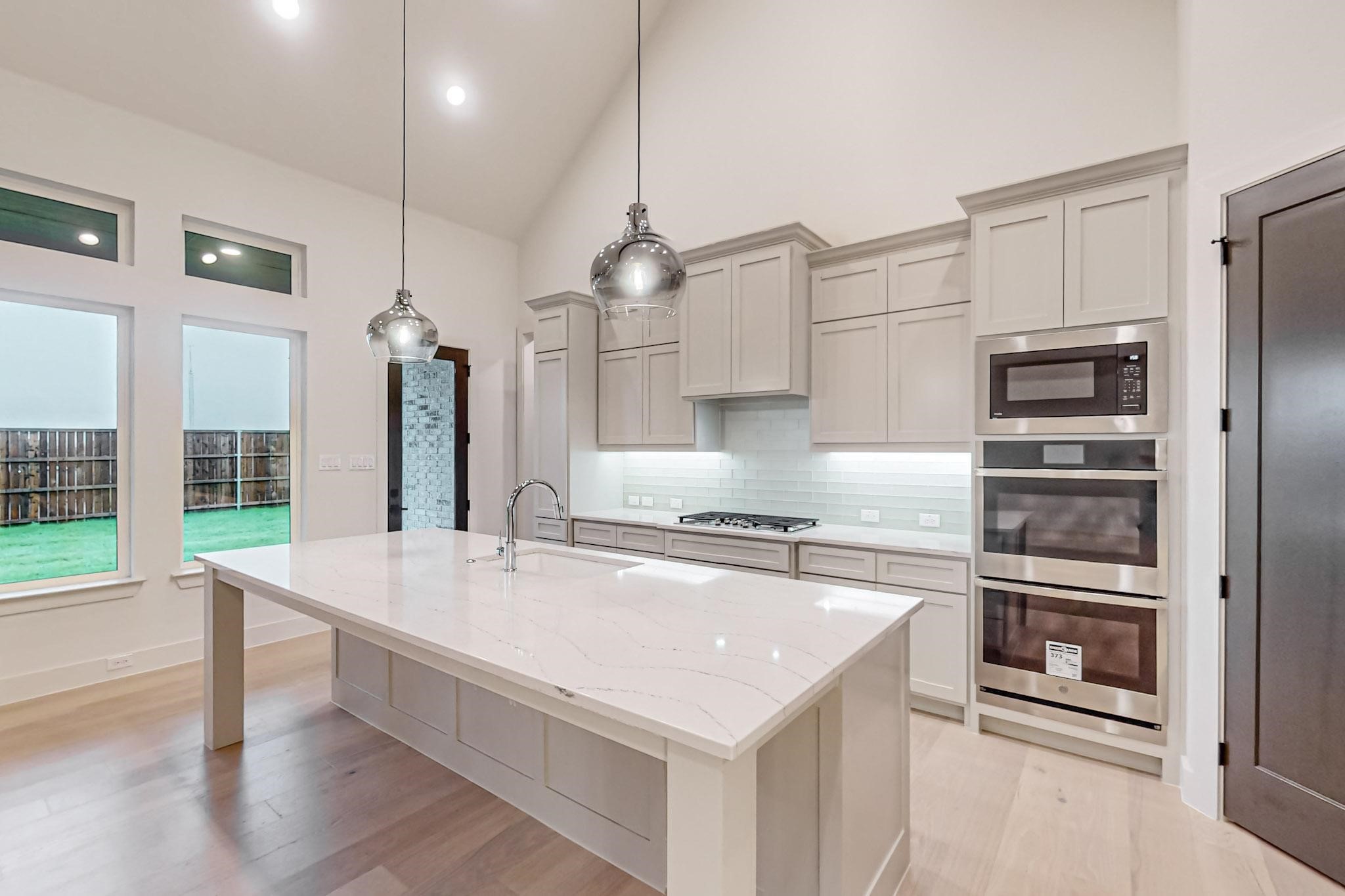7113 Woodside Drive