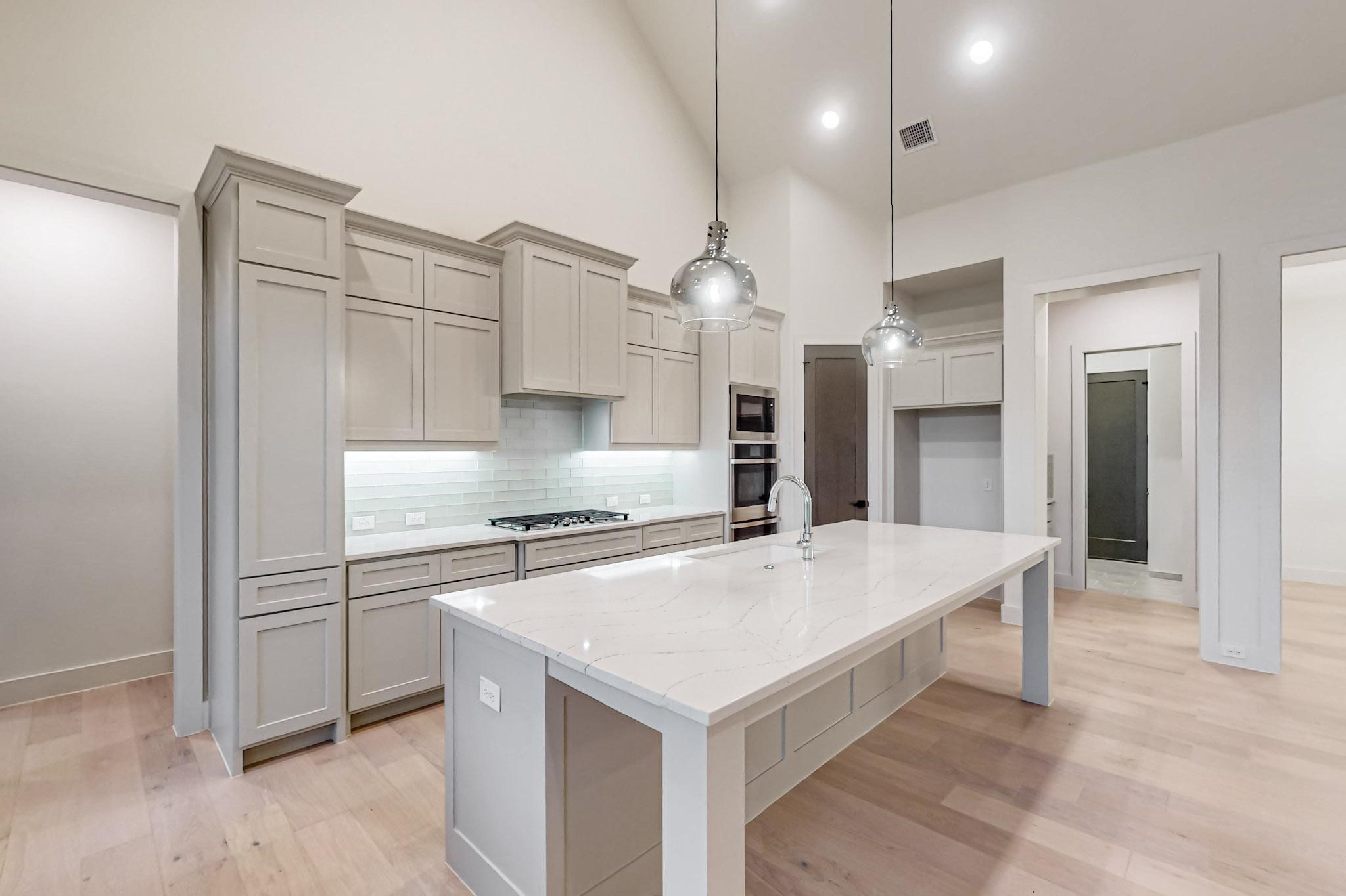 7113 Woodside Drive
