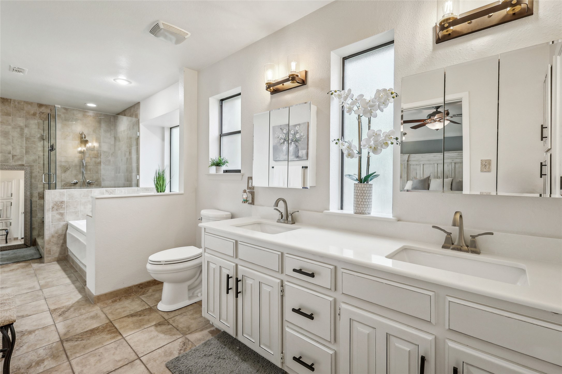 325 Pebble Knoll