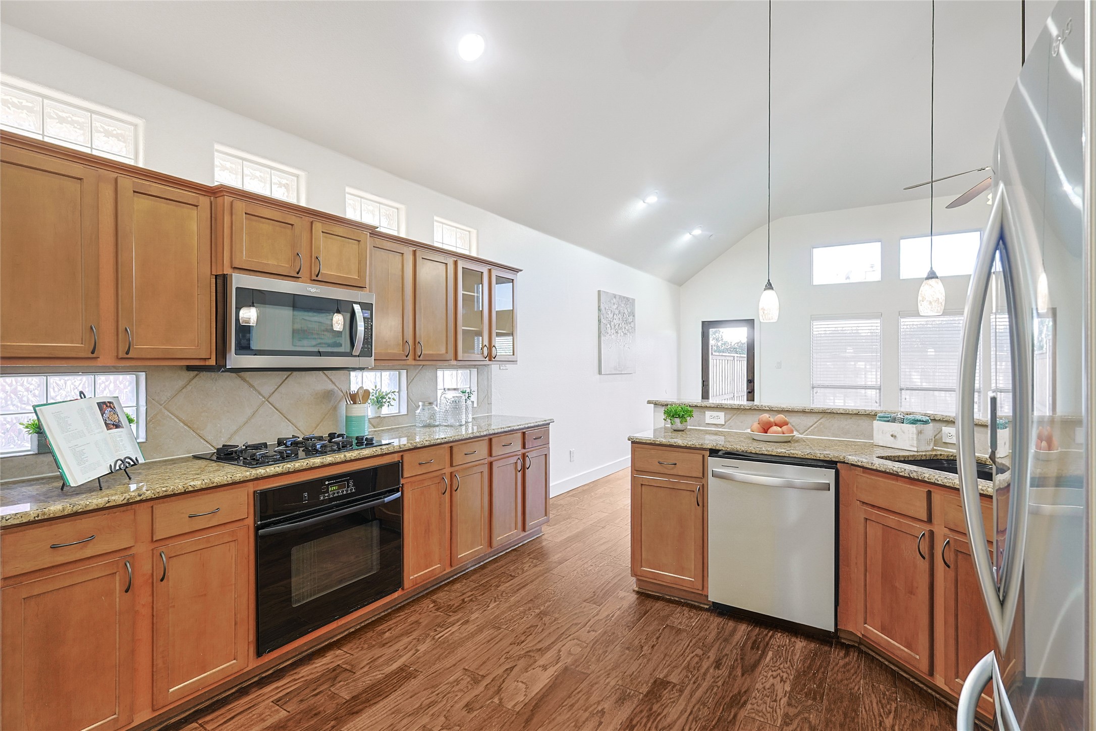 125 Turnberry Lane