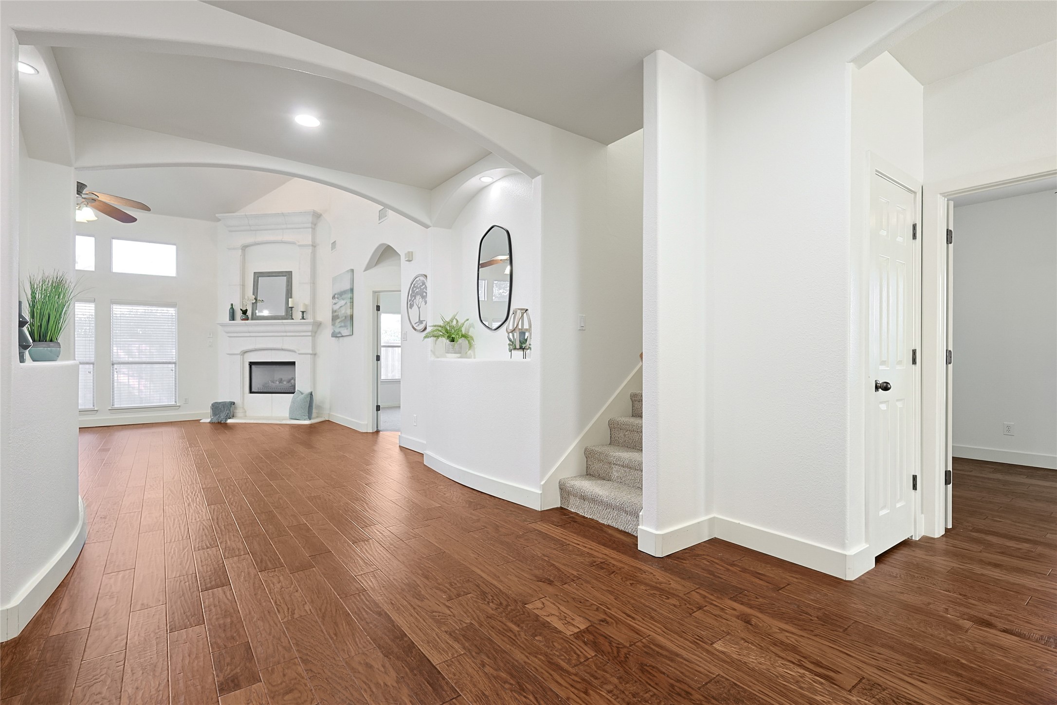 125 Turnberry Lane