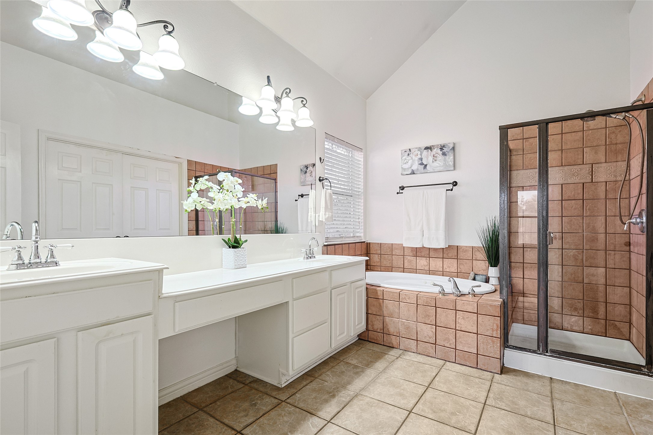 125 Turnberry Lane