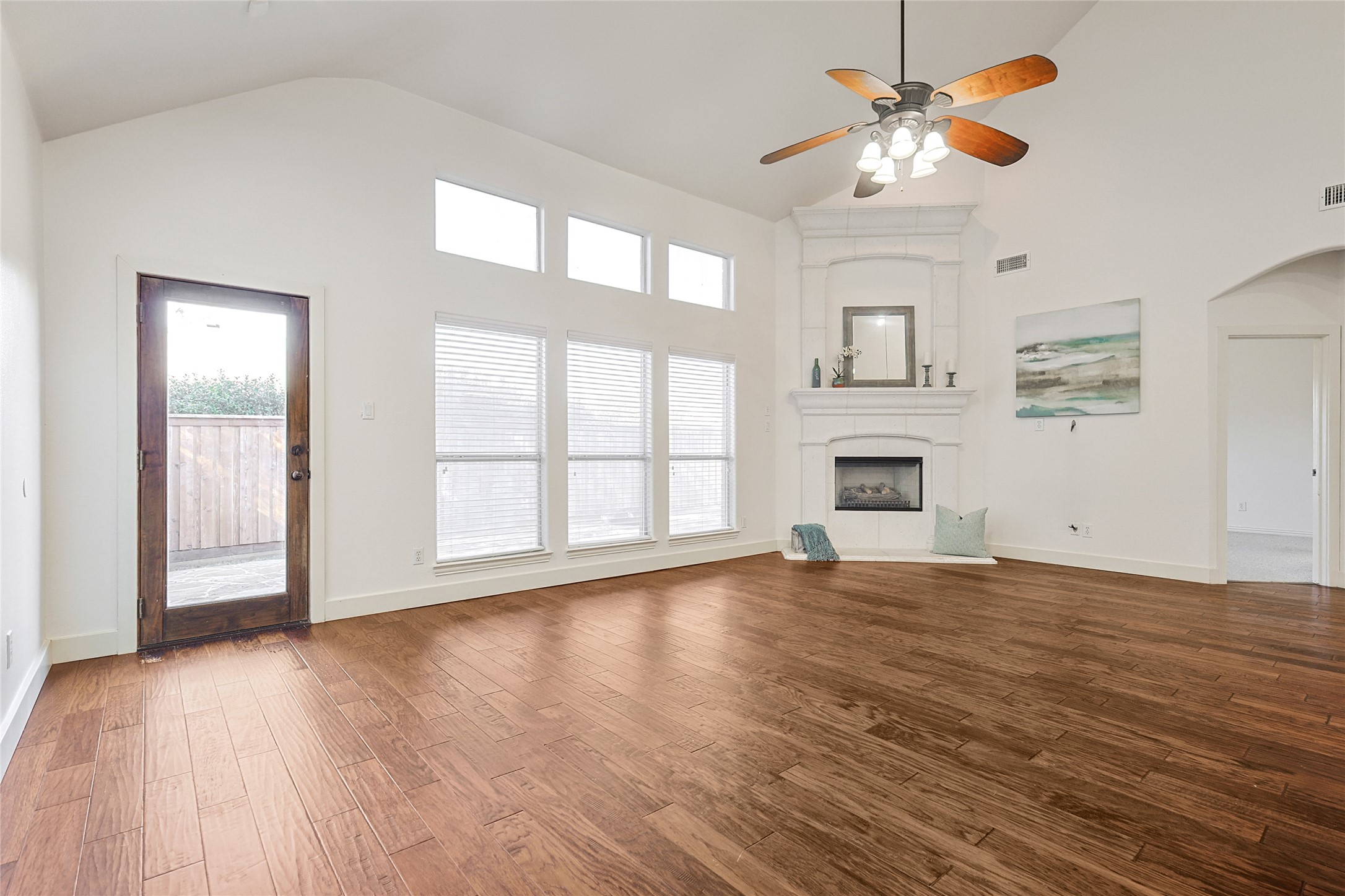 125 Turnberry Lane