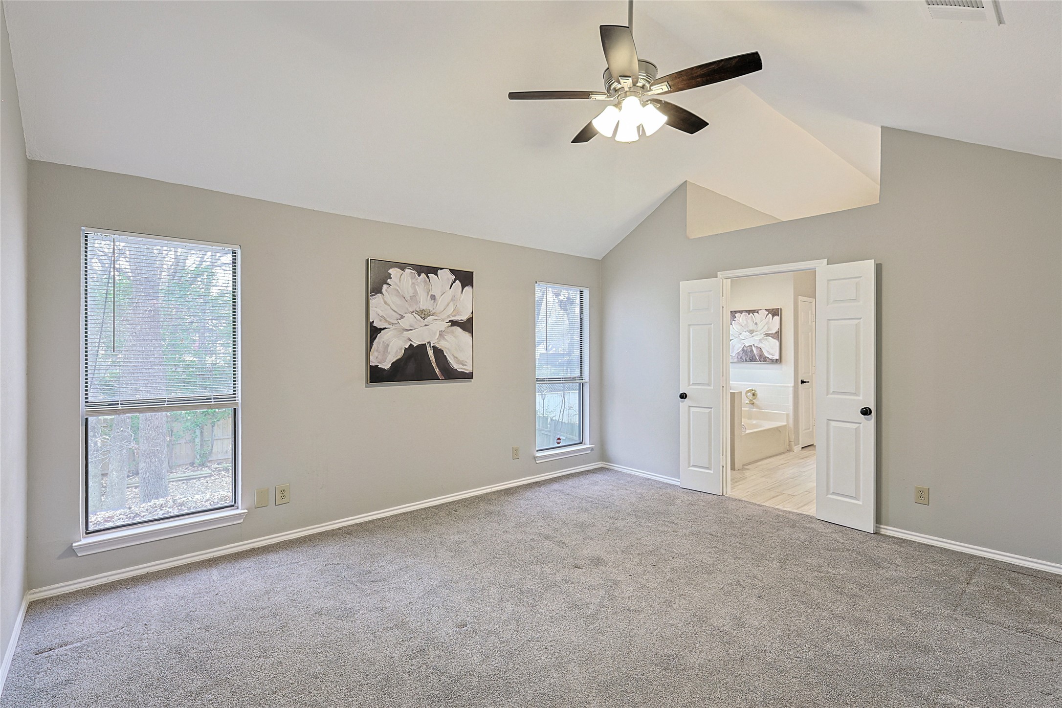 4502 Amesbury Circle