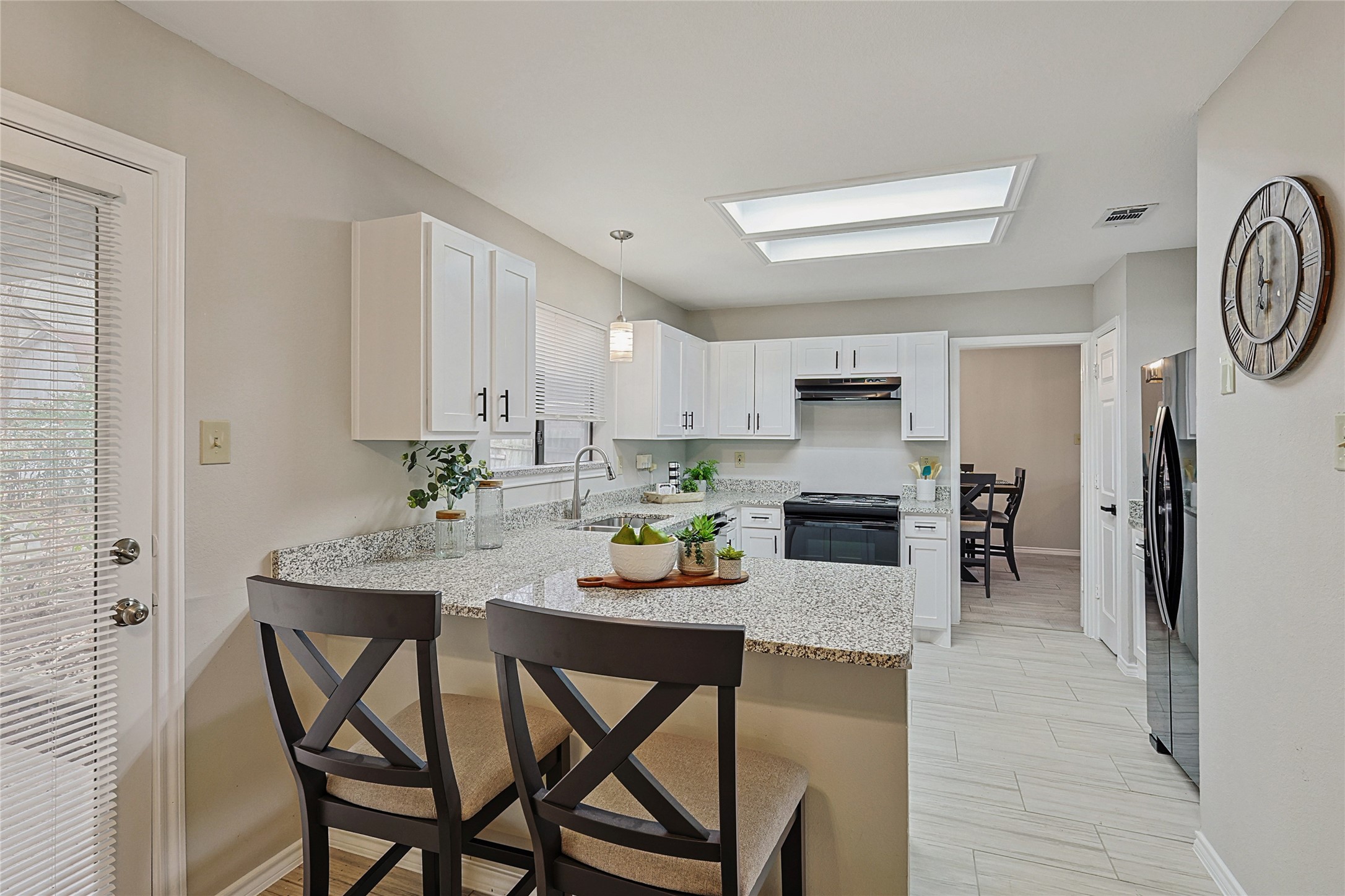 4502 Amesbury Circle