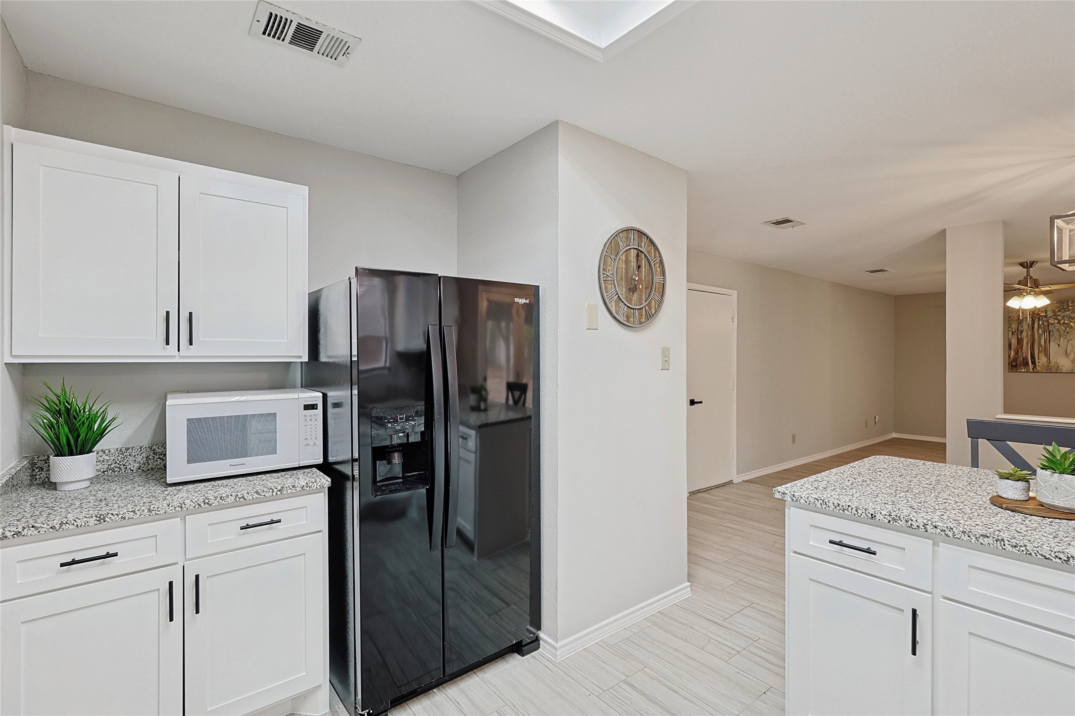 4502 Amesbury Circle