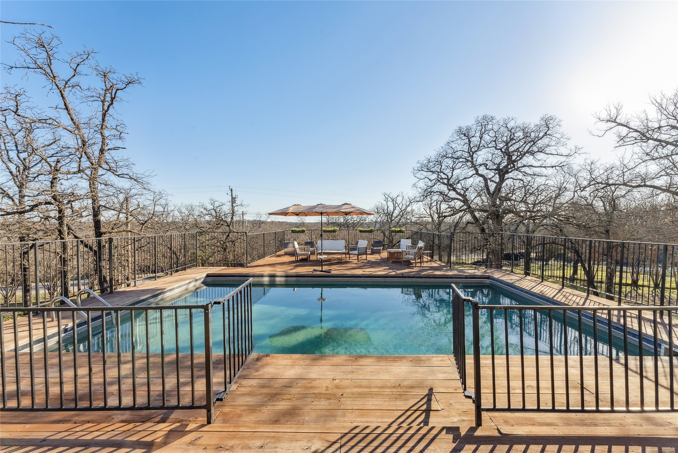 1412 Apache Court