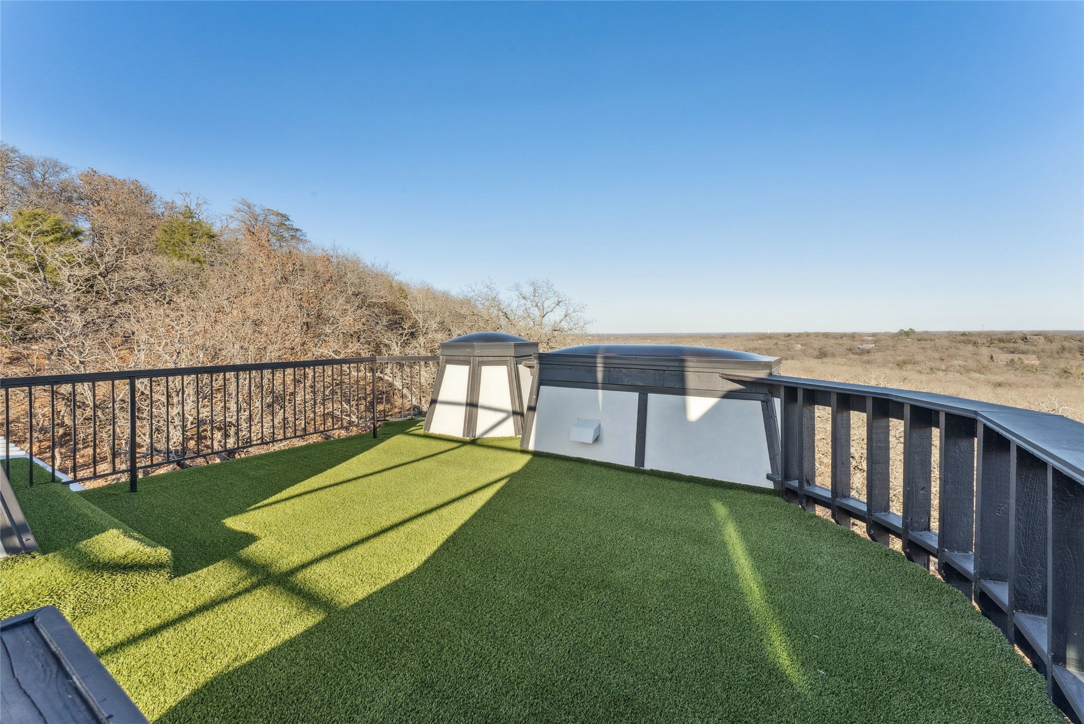 1412 Apache Court
