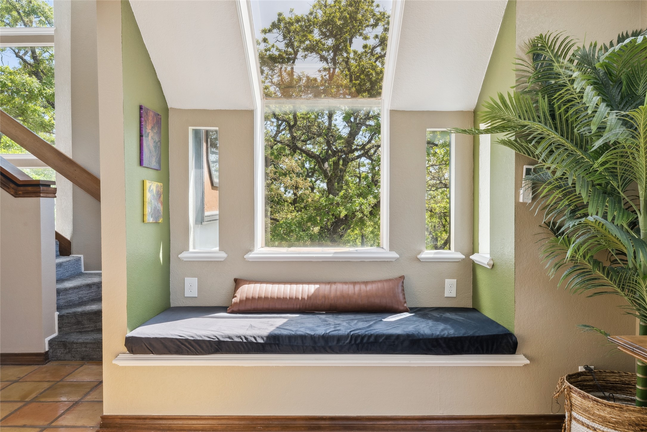 1412 Apache Court