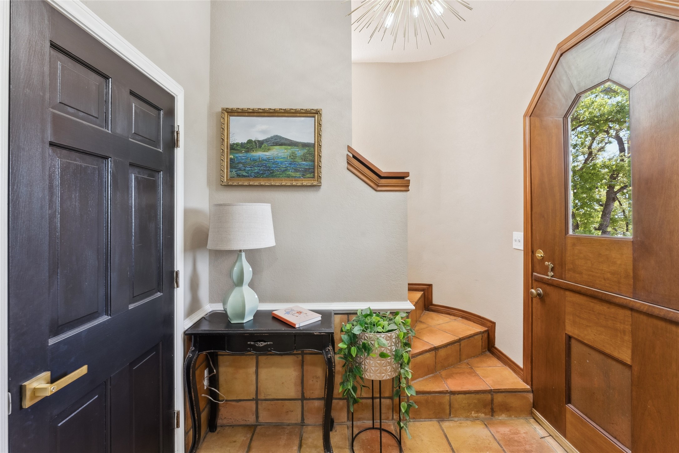 1412 Apache Court