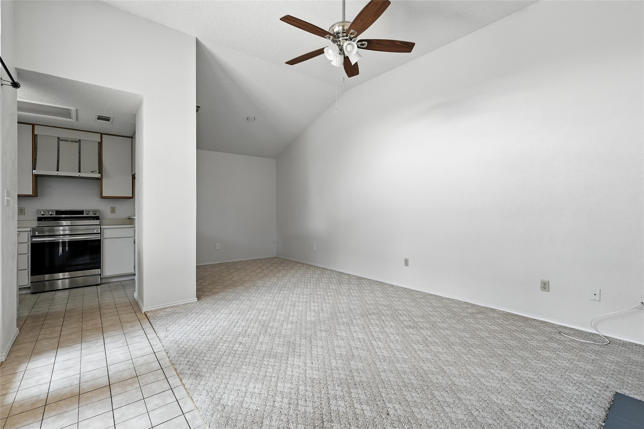 640 Bellaire Drive B