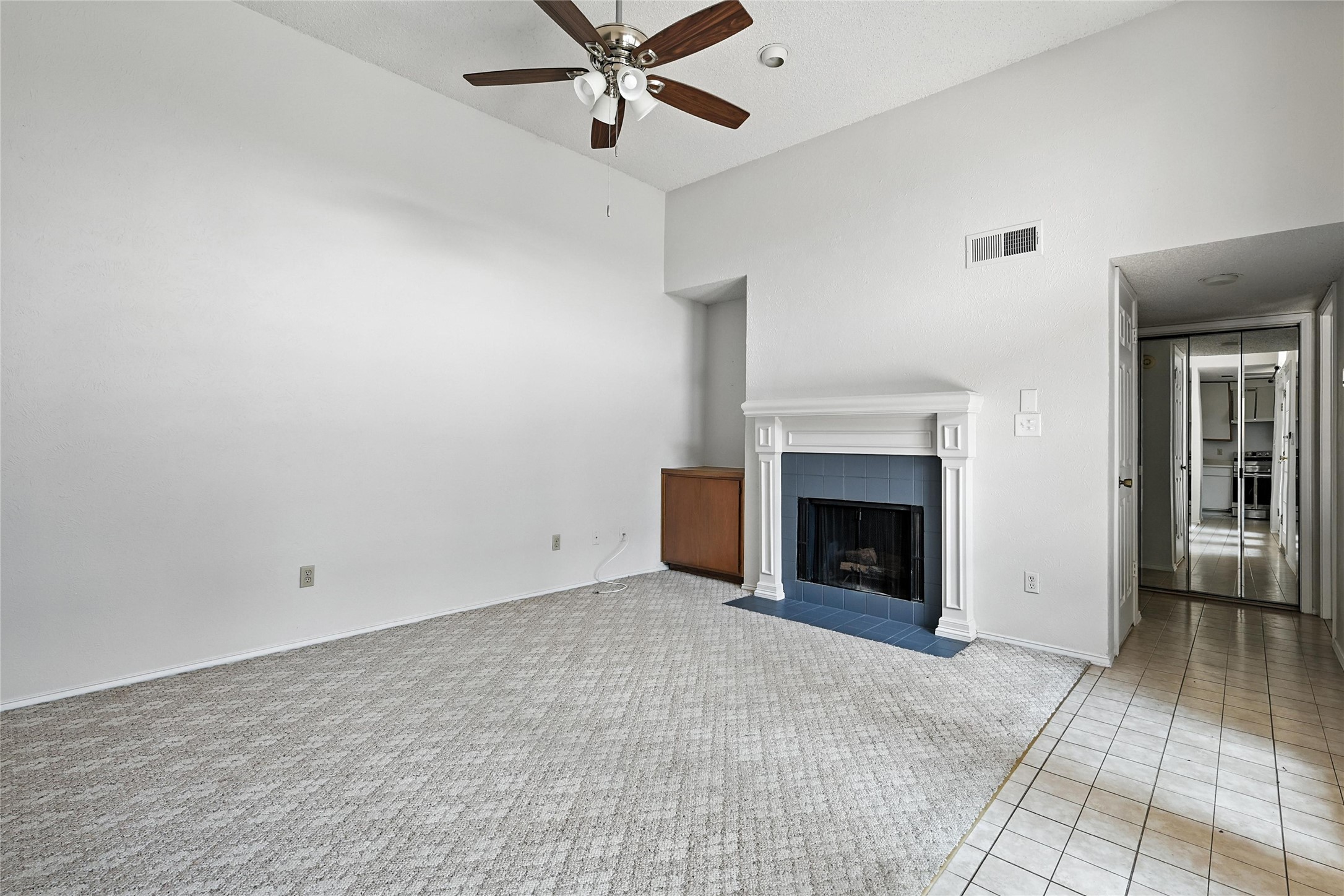 640 Bellaire Drive B