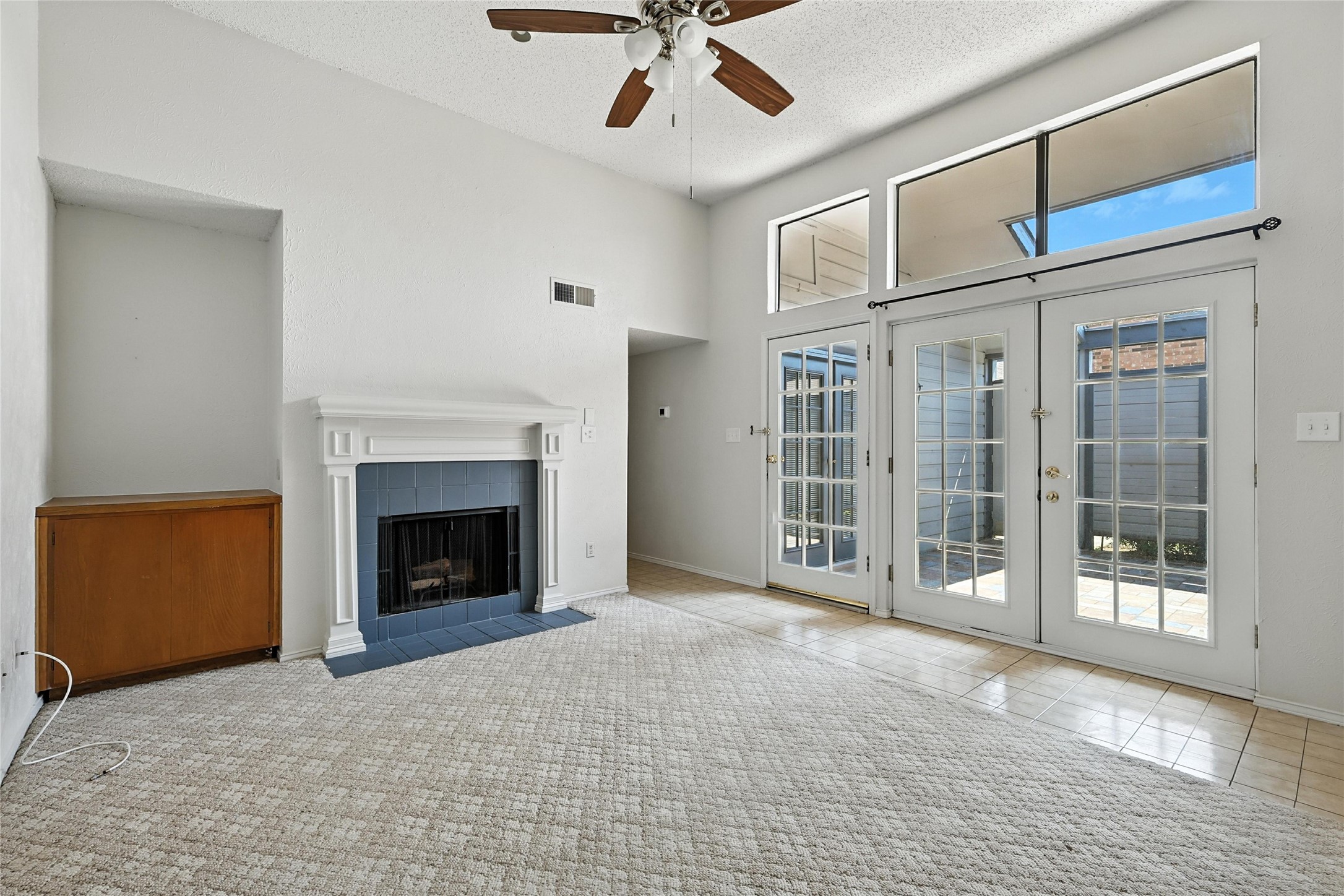 640 Bellaire Drive B