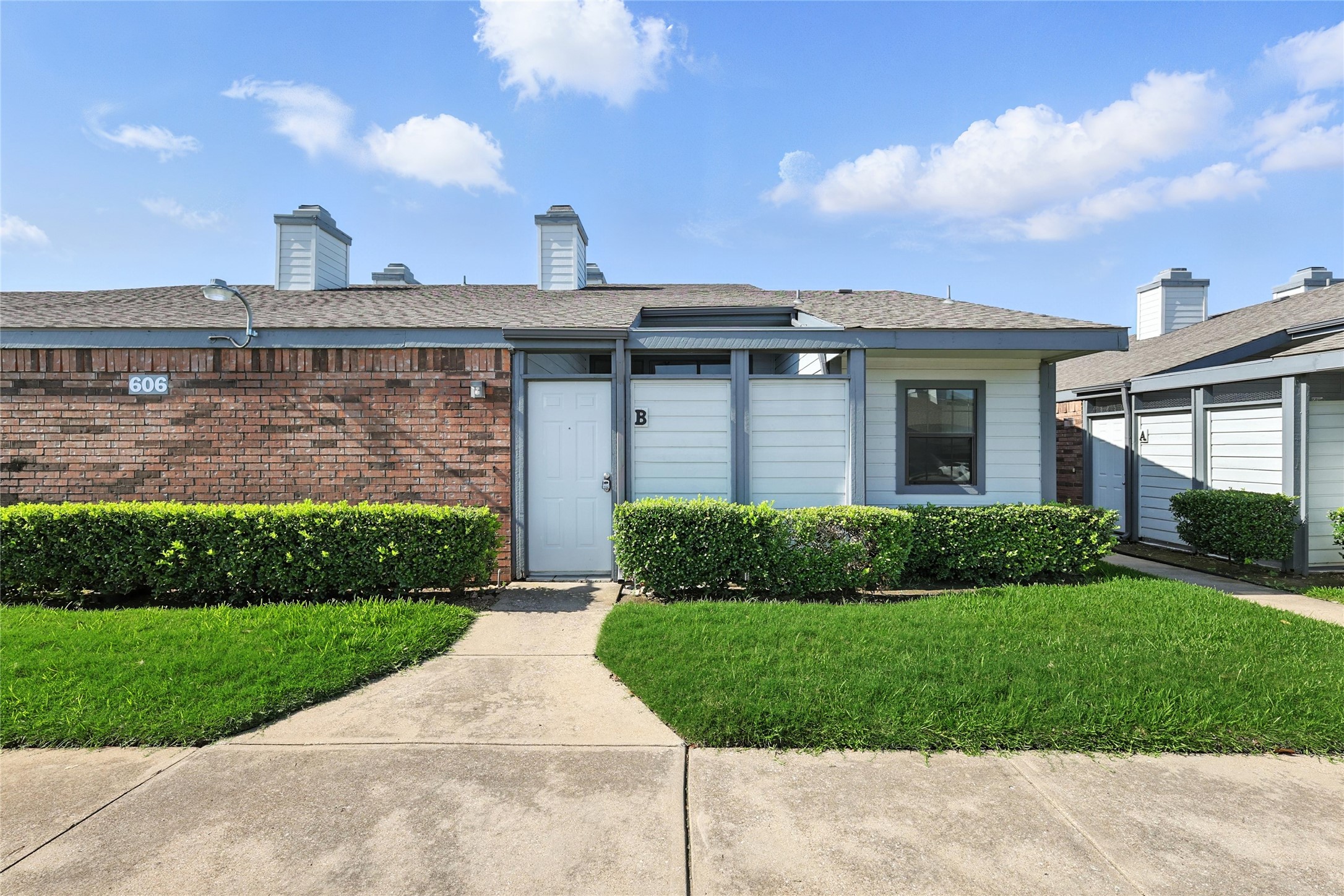 606 Bellaire Drive B