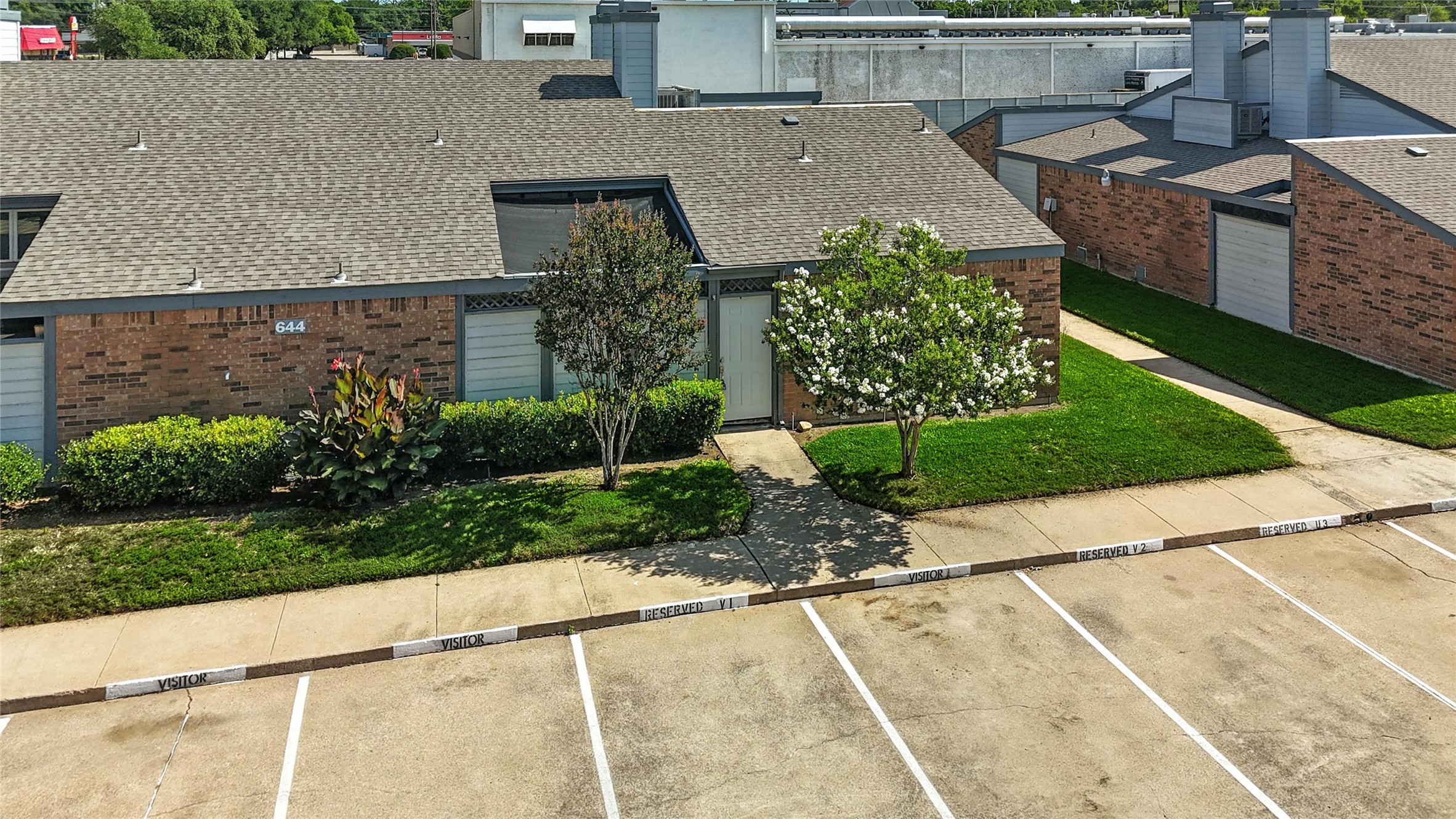 644 Bellaire Drive B