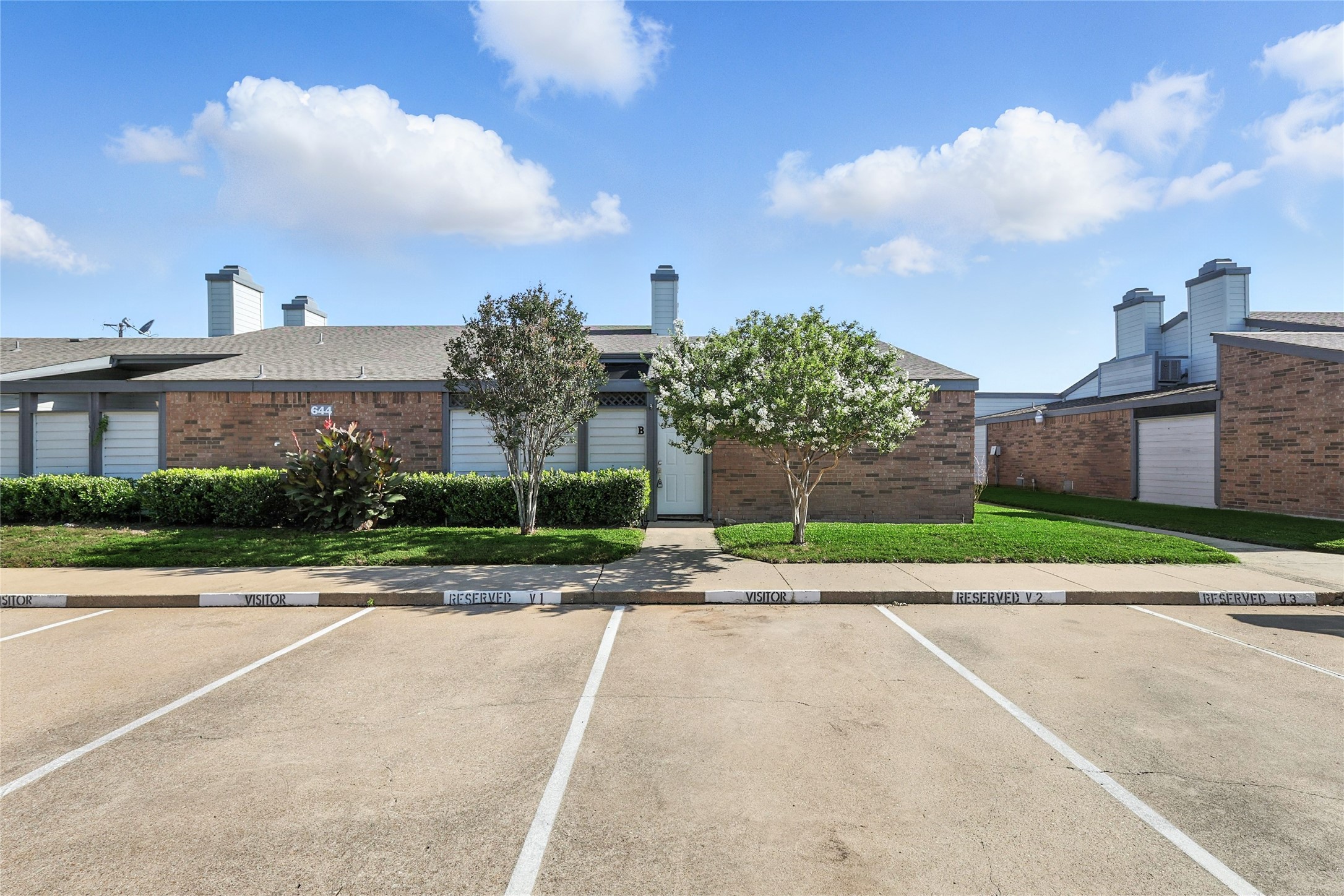 644 Bellaire Drive B