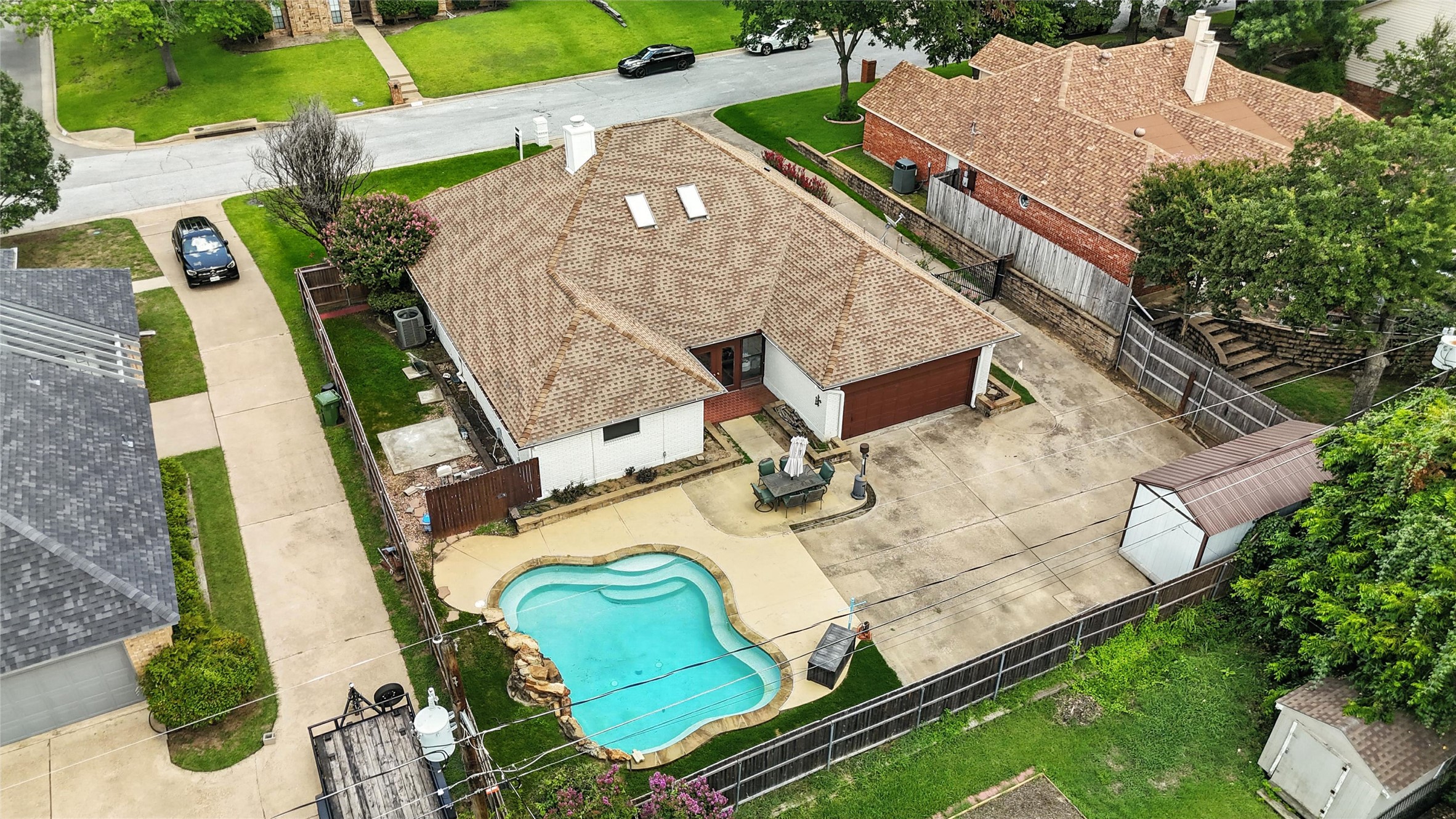 7333 Red Oak Street