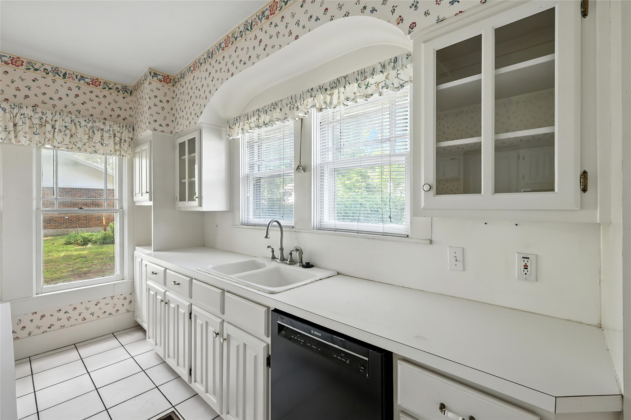 300 E 14th Street