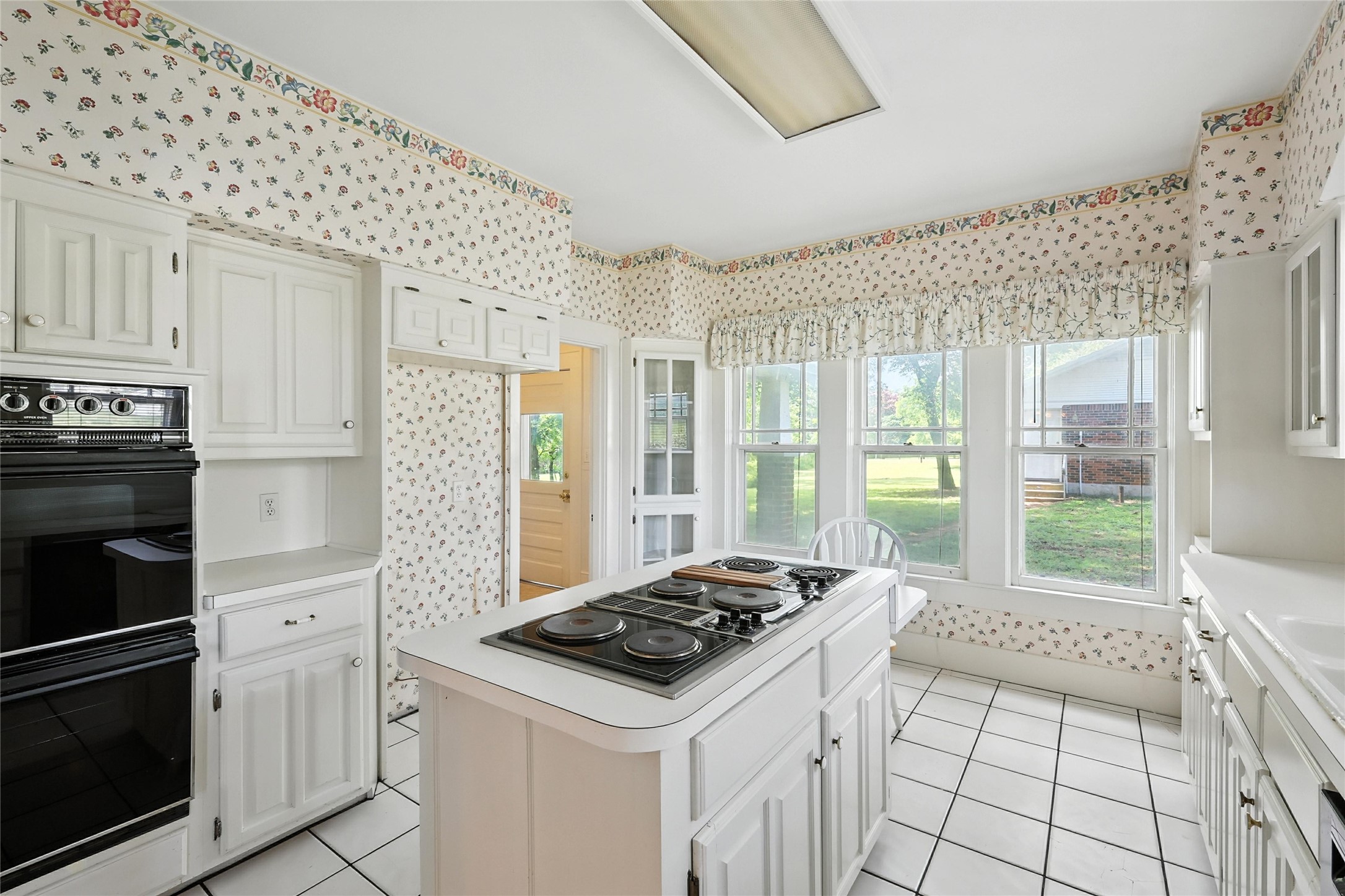 300 E 14th Street