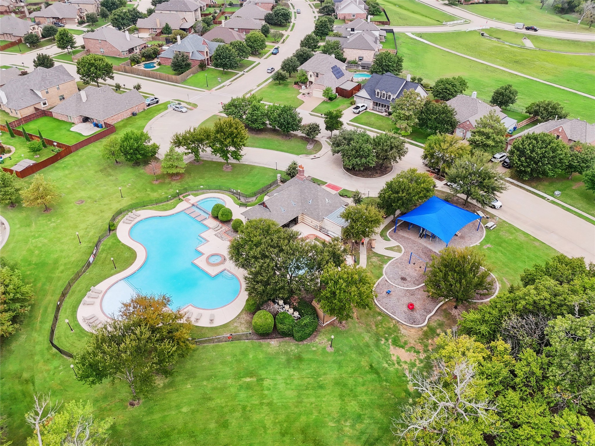 9413 Lakeway Drive