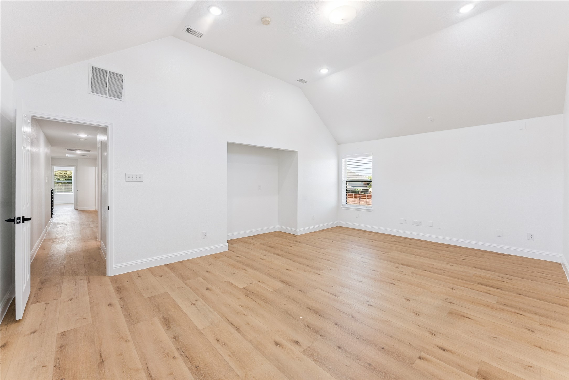 7912 La Guardia Drive