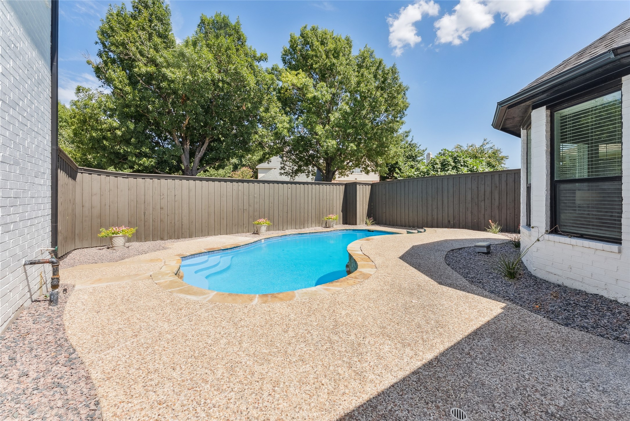 7912 La Guardia Drive