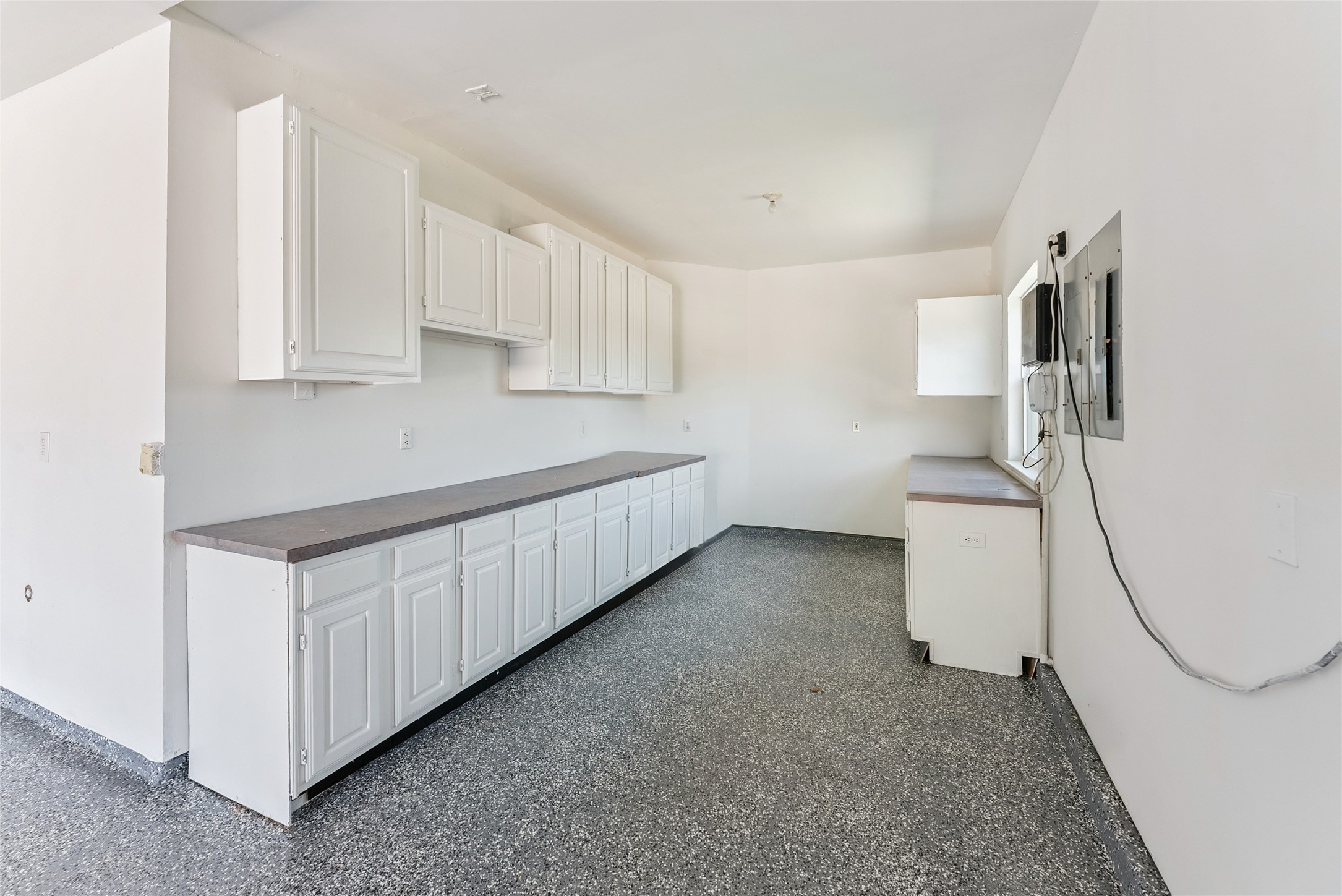 7912 La Guardia Drive