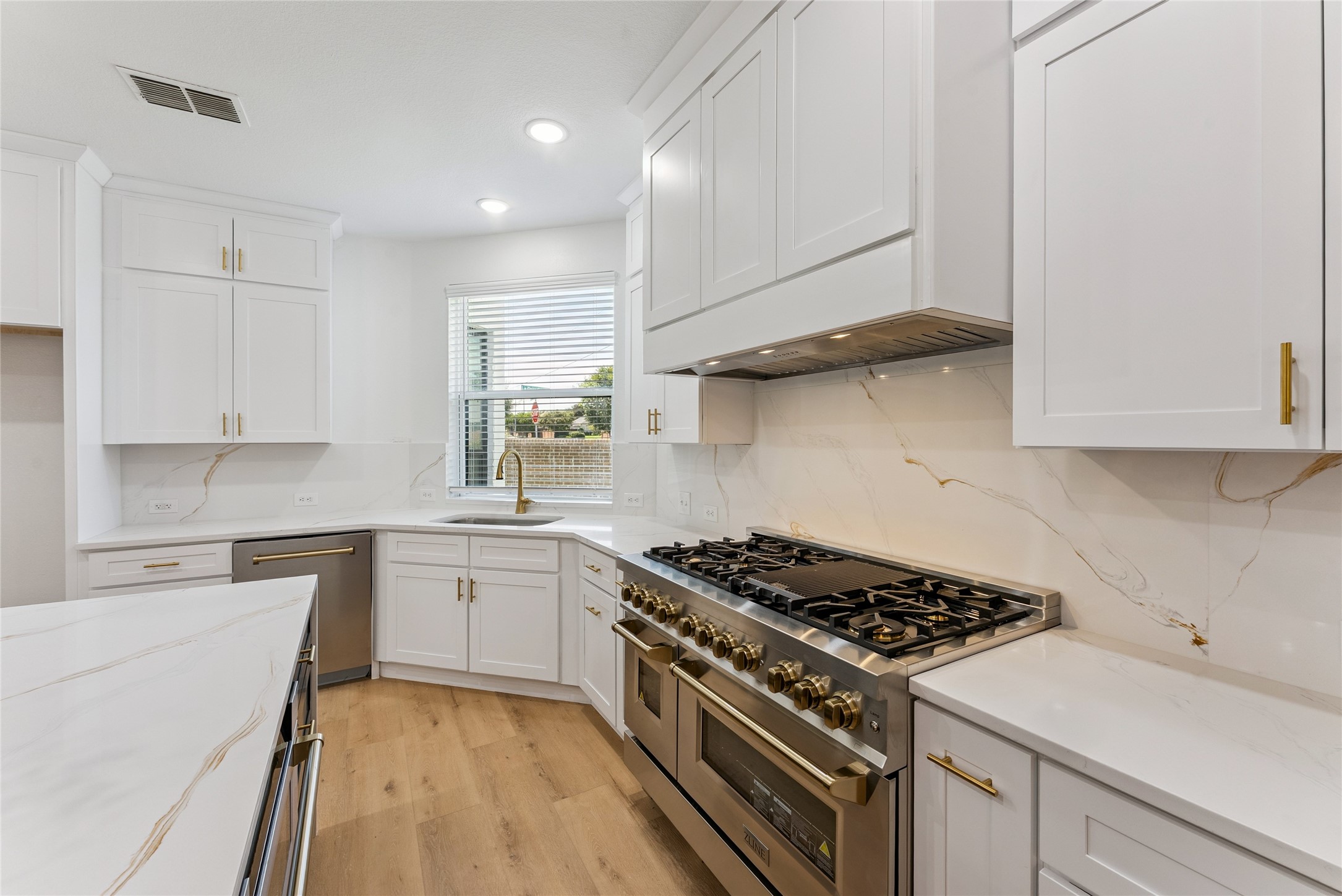 7912 La Guardia Drive