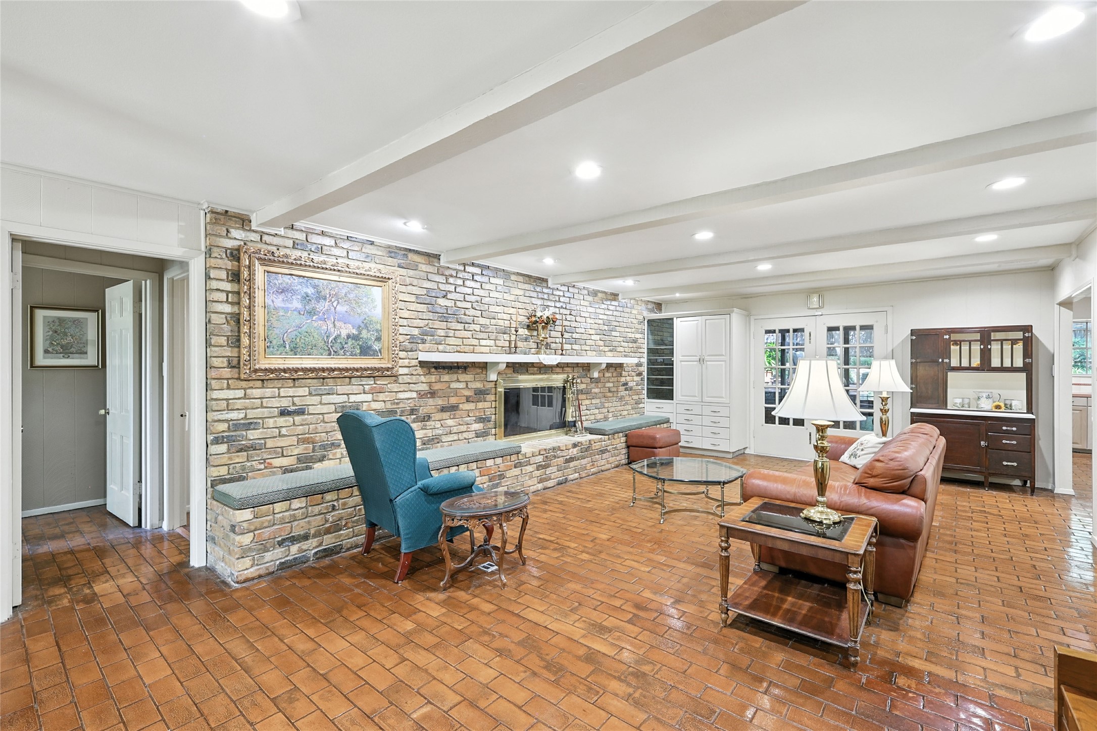 4165 Shady Valley Drive