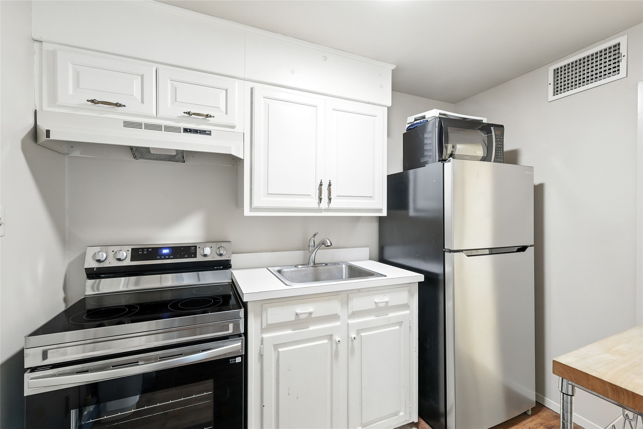 4165 Shady Valley Drive