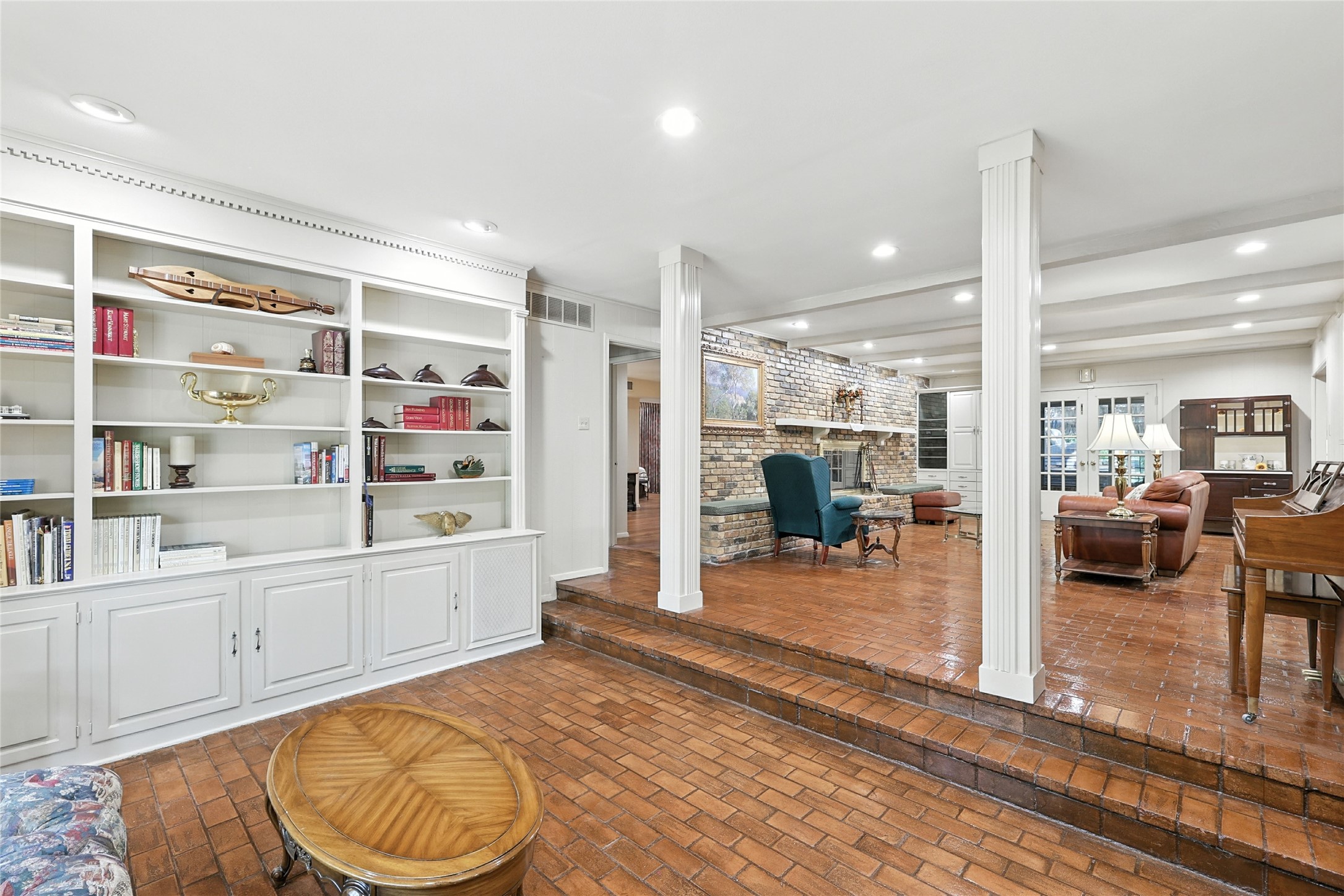 4165 Shady Valley Drive