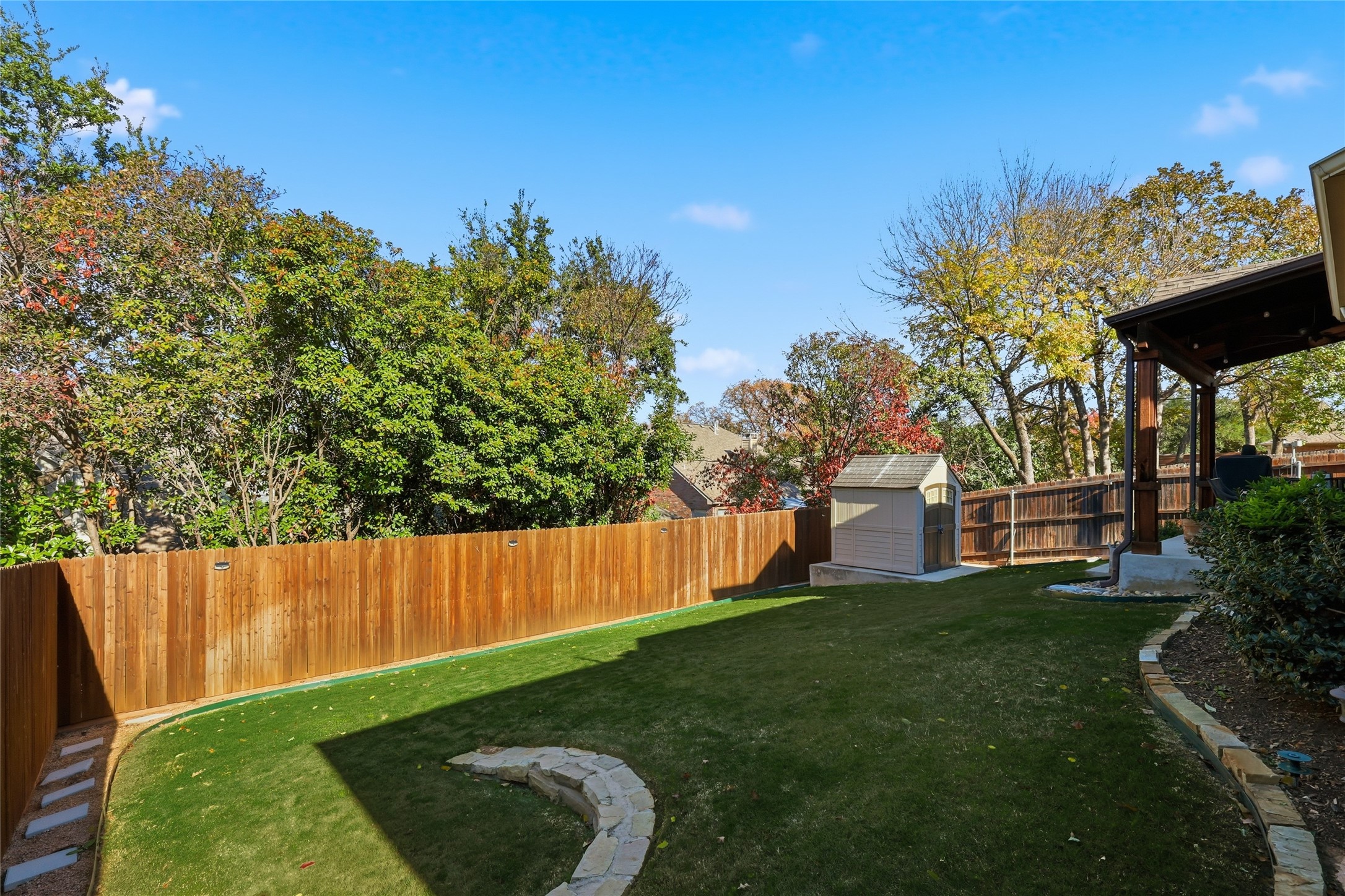 2203 Knoll Ridge Drive