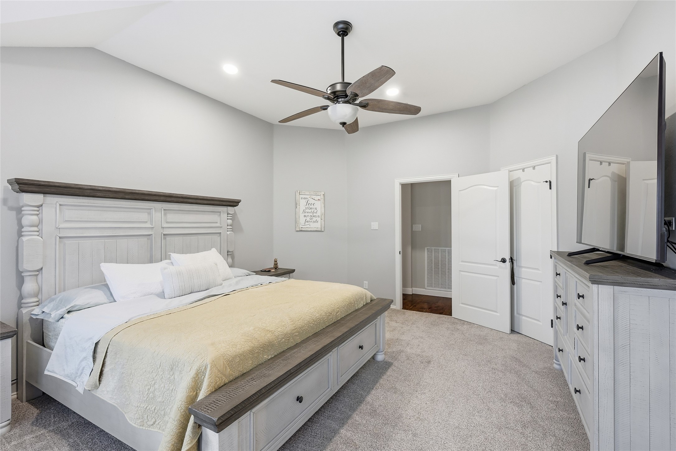 2203 Knoll Ridge Drive