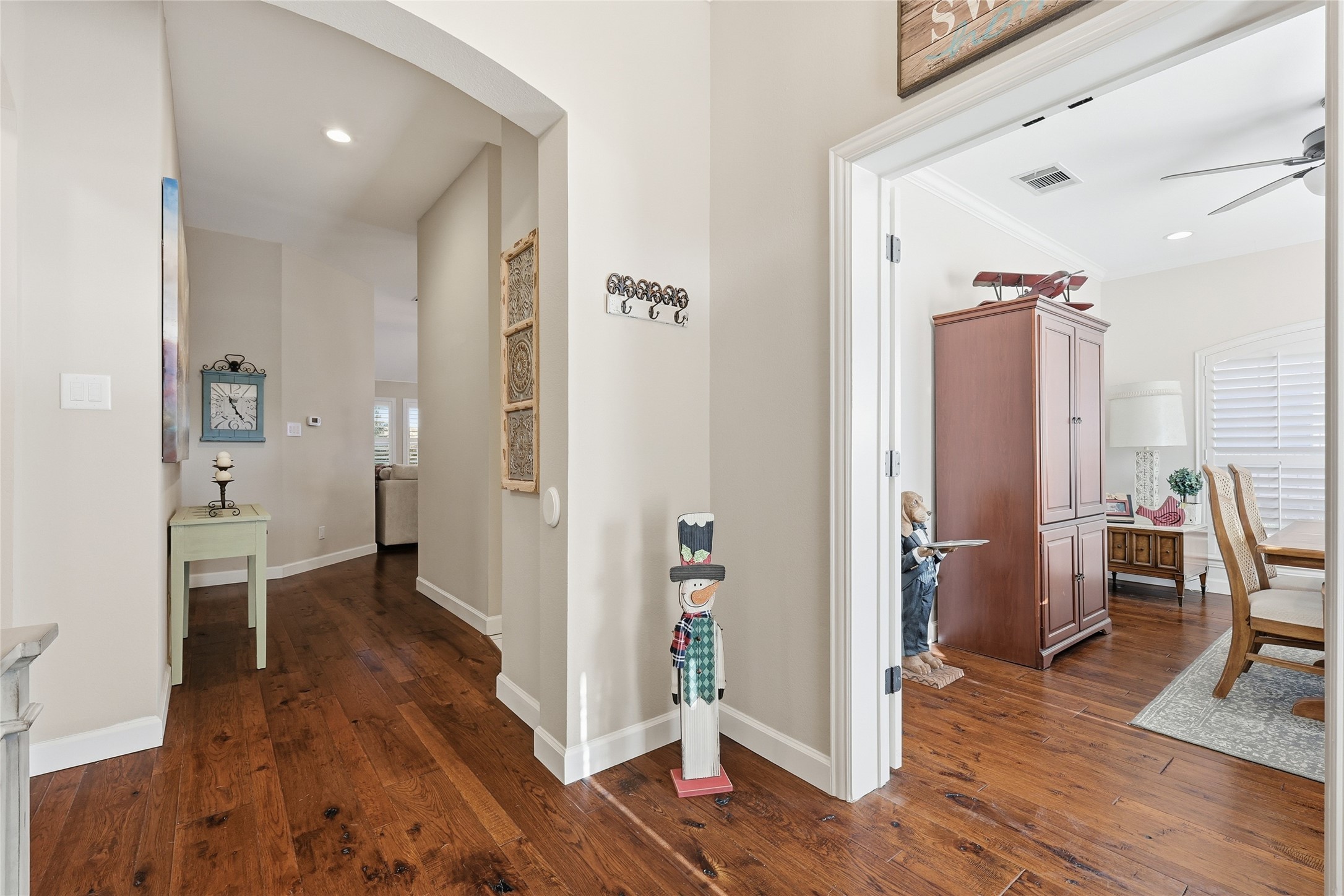 2203 Knoll Ridge Drive